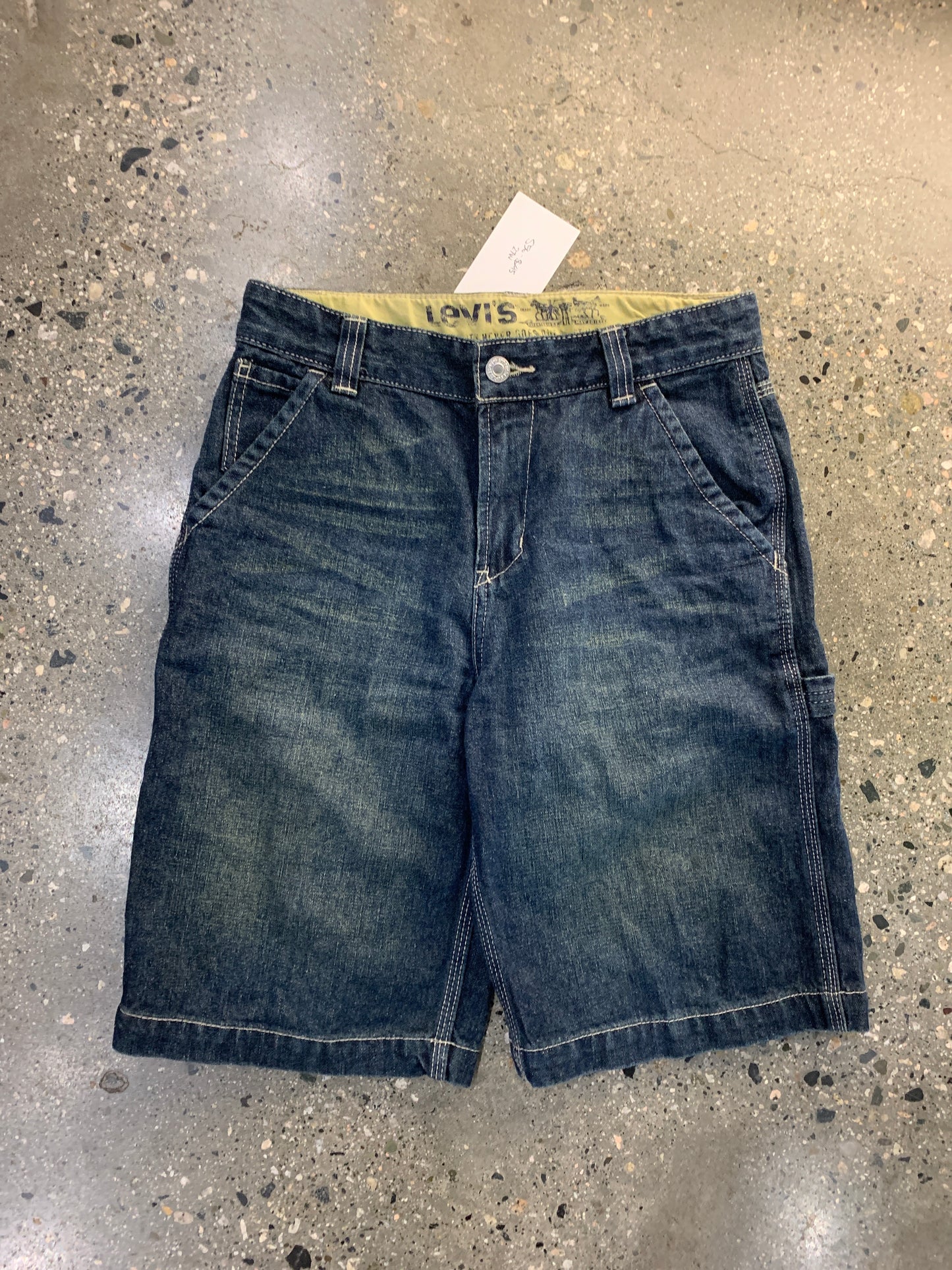 s56 - 27w Levi Carpenter Jort