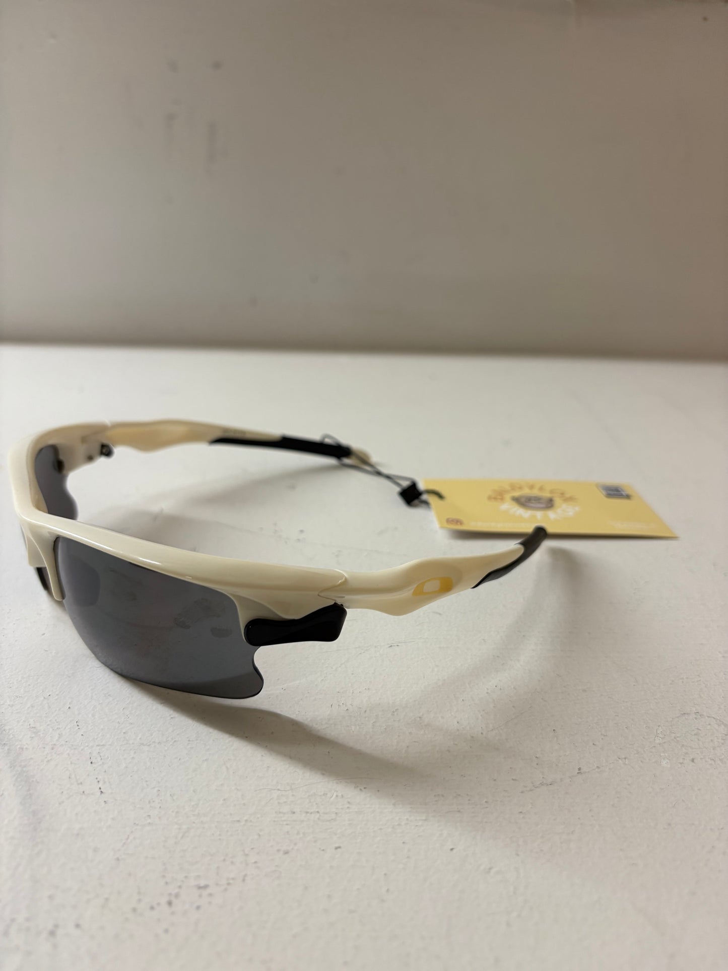 (OS) Oakley Flak Polished White Shades