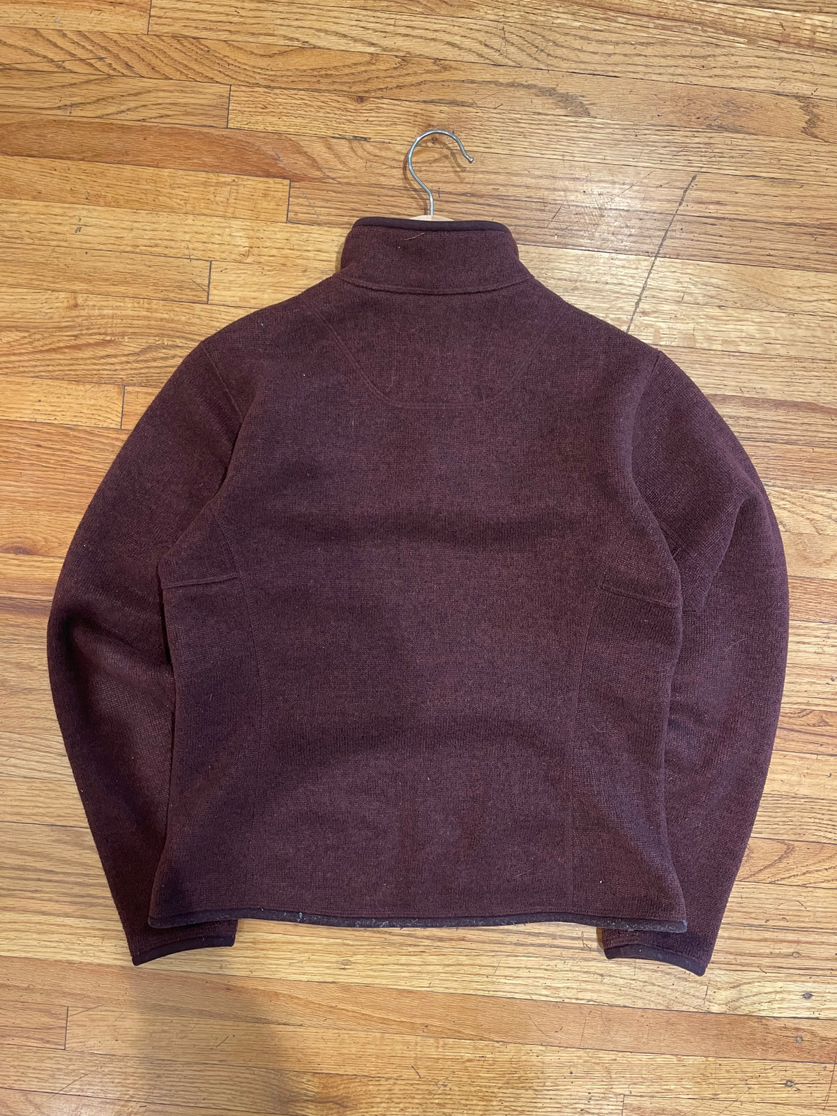 (Women’s S) Arc’teryx Covert - Burgundy