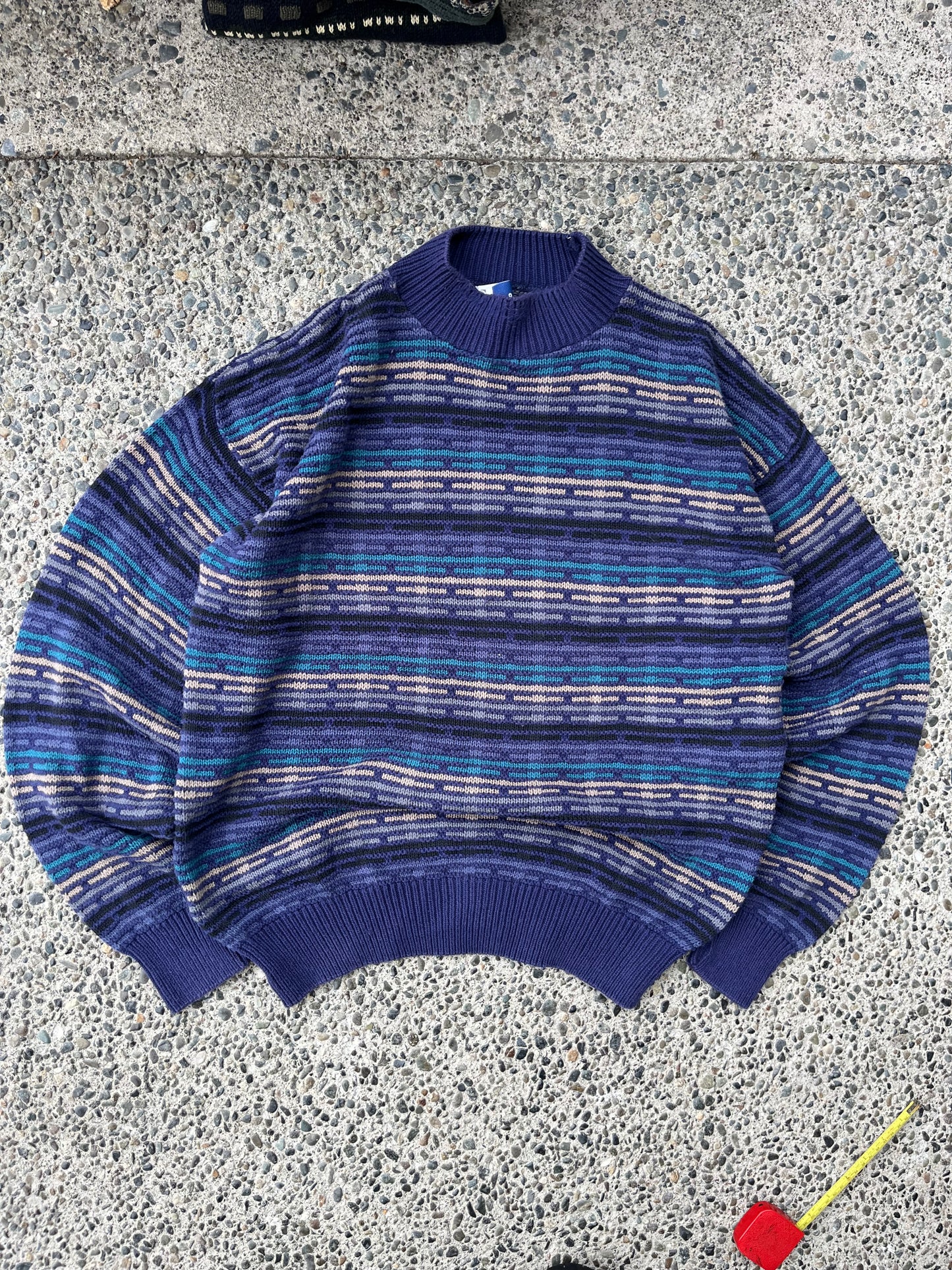 (M/L) 90s Textured 3D Knitwear