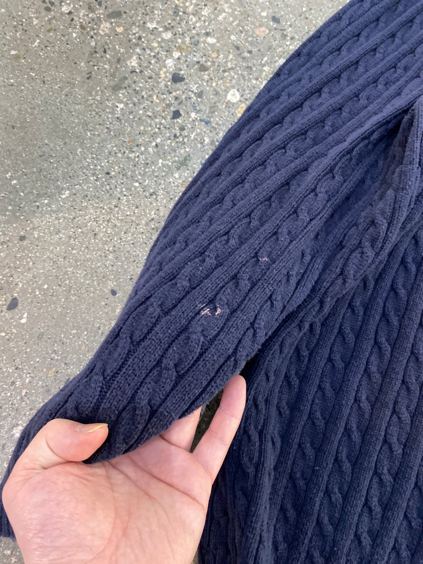 (M/L) Chaps Navy Cable knit