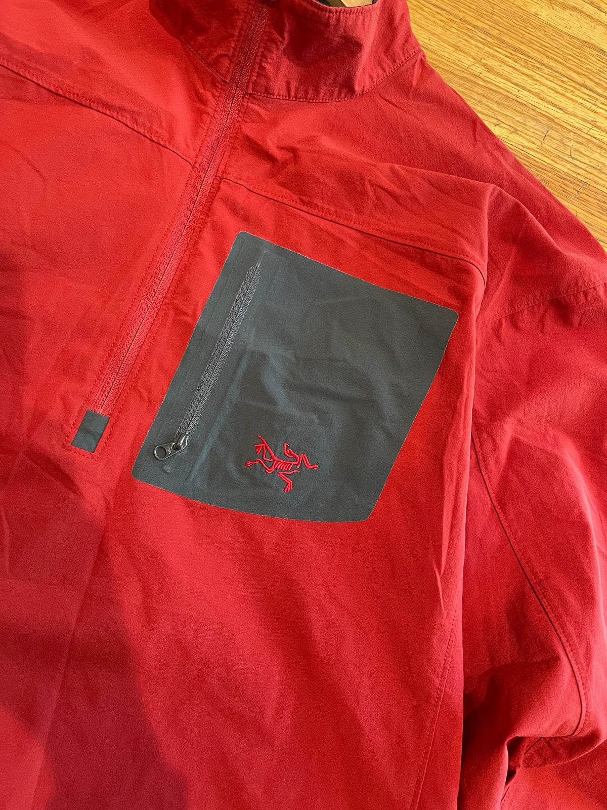 (Men’s L) 2004 Arc’teryx Anabatic Pullover Sangria Color