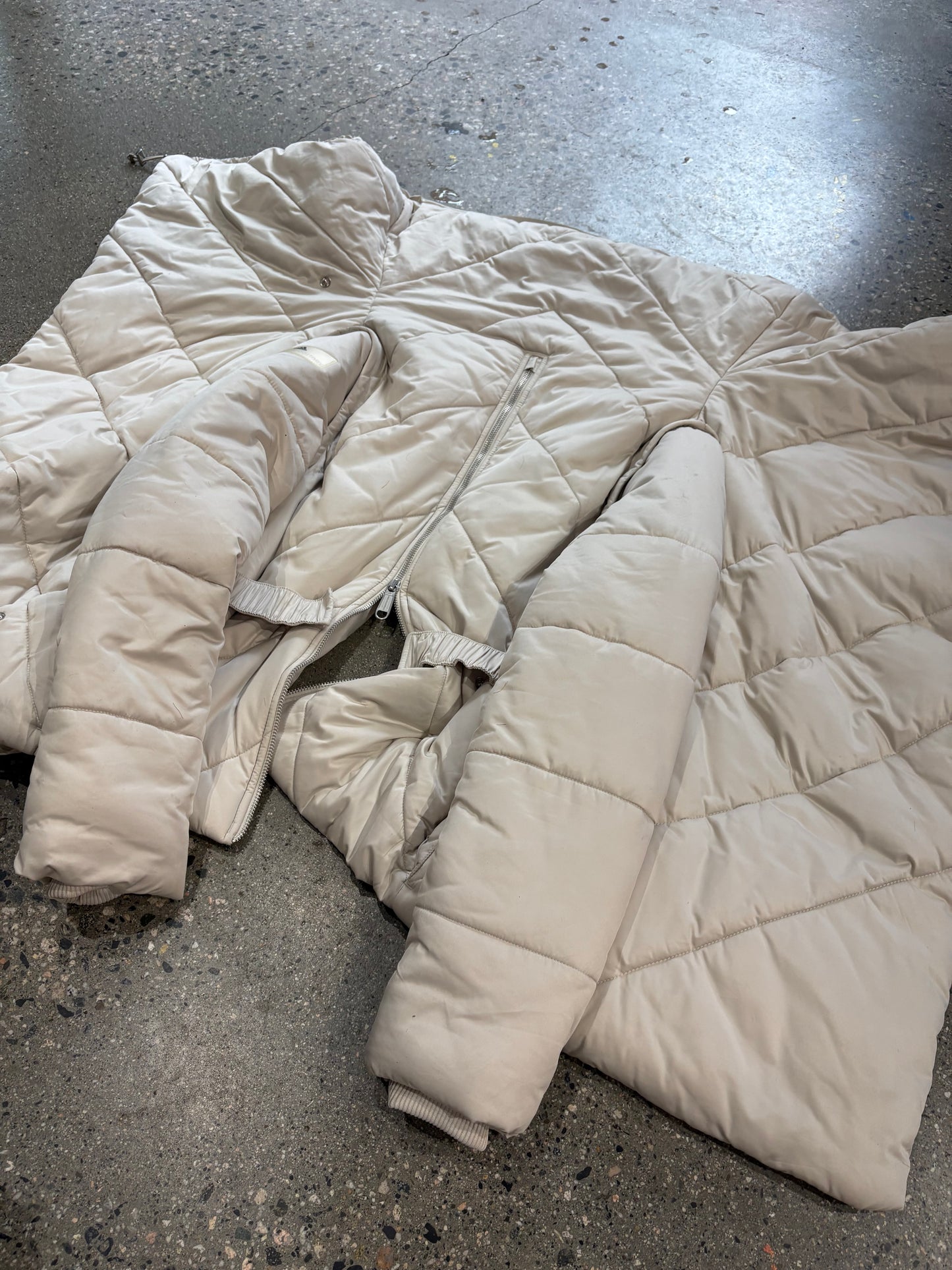 (S) Adidas x Stella McCartney Puffer Jacket