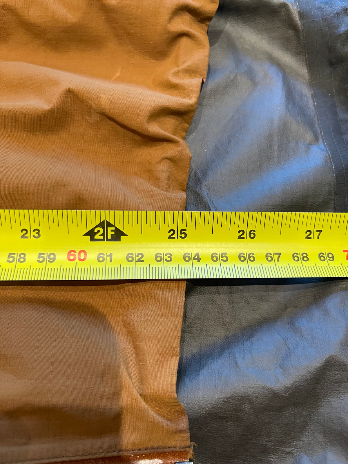(Women’s M) 2012 Arc’teryx Beta SL ( As Is Condition )