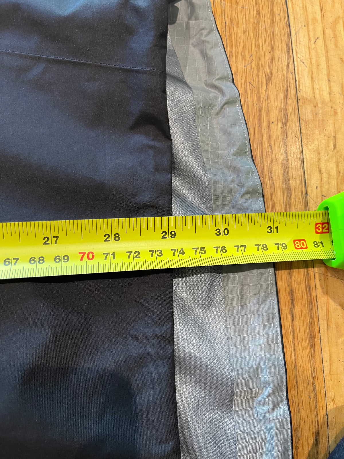 (L) Arc’teryx Black Beta SL - Like New Condition