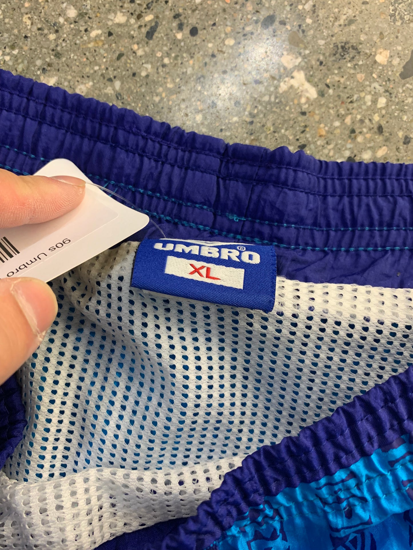 (XL) 90s Umbro Monogram Shorts