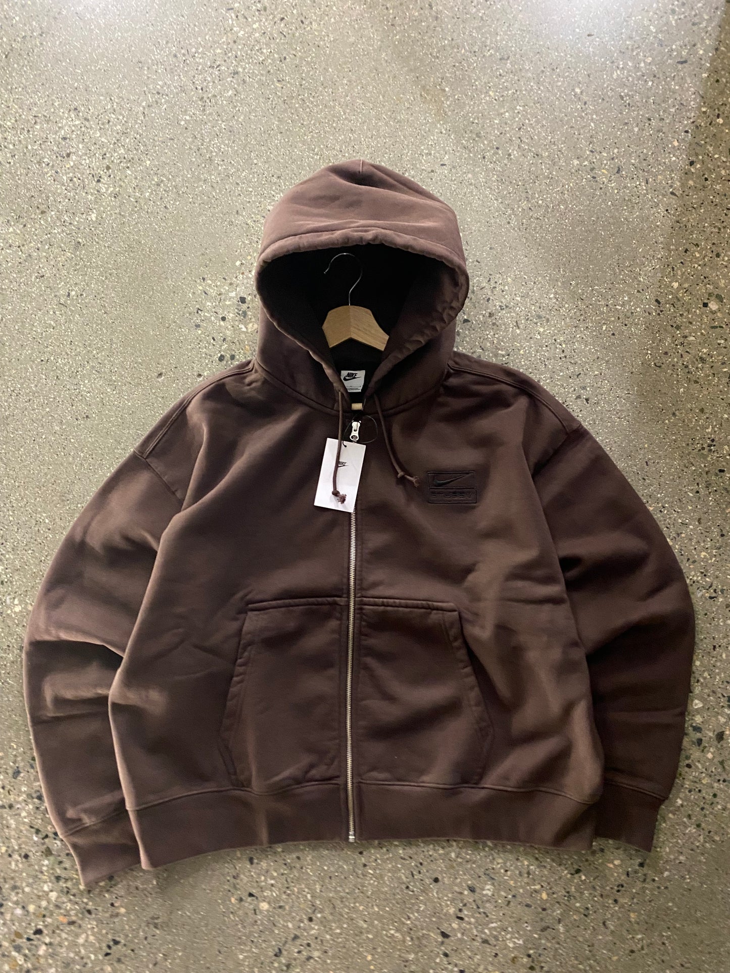 (L) BNWT Stussy Nike Brown Zip