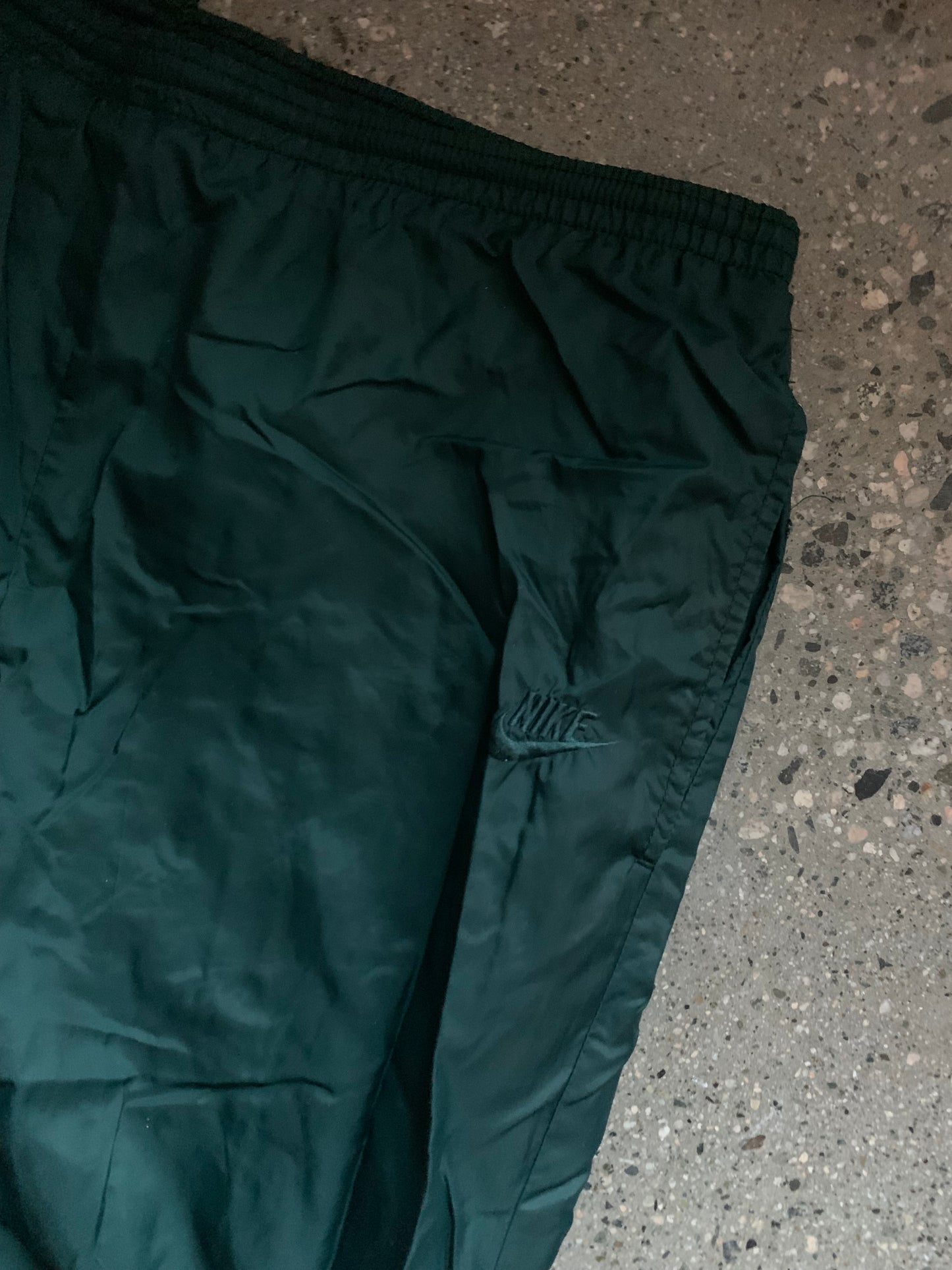 (L) 90’s Nike Tonal Windbreaker Pants