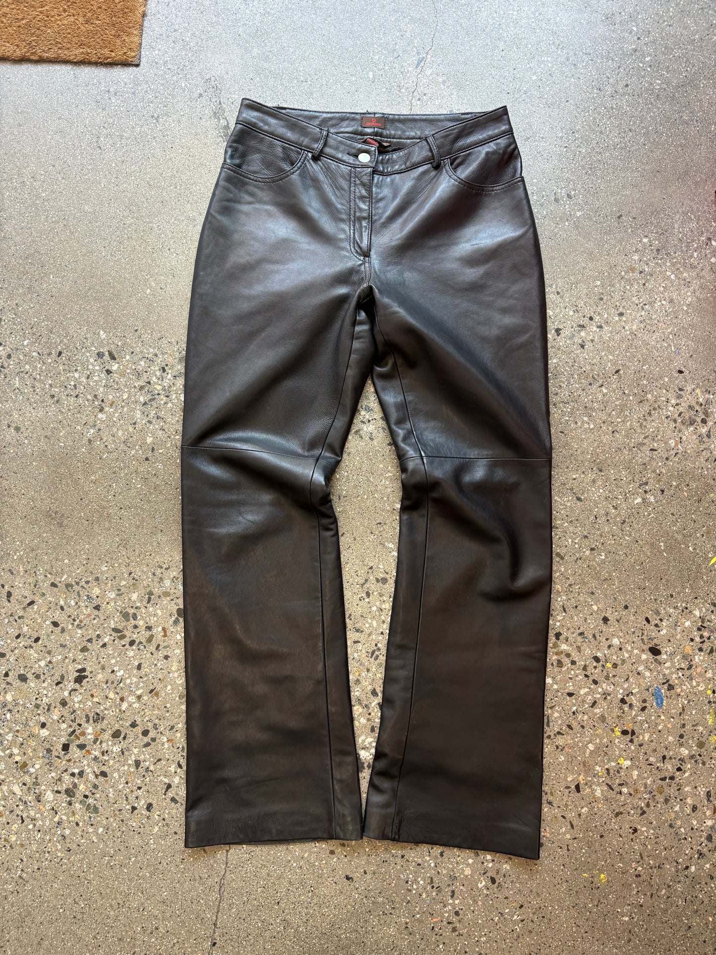 (womens8/30x33”) Danier Italian Leather Bootcut Pants
