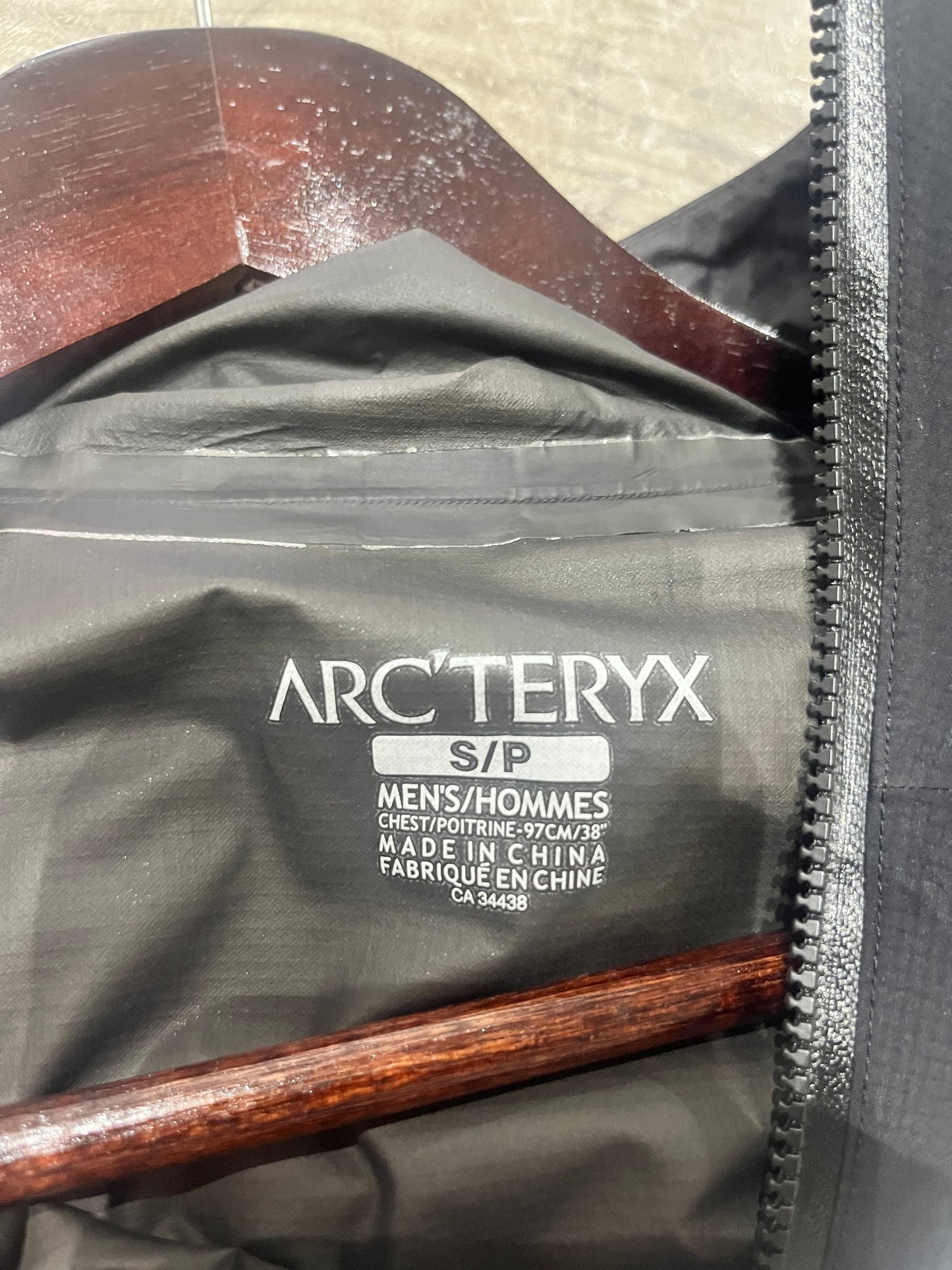 (Mens S) Arcteryx Zeta FL
