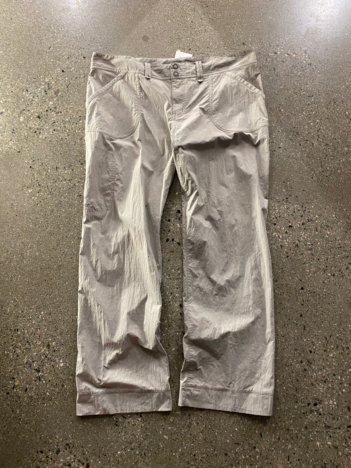 (34”) Arc’teryx Nylon Pants