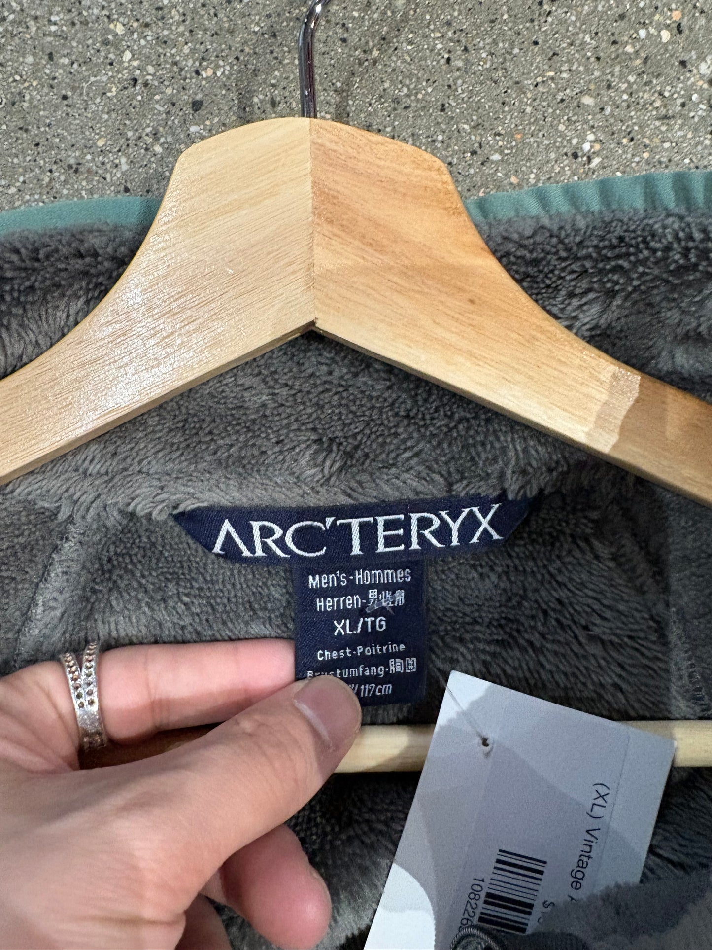 (XL) Vintage Arc’teryx Hyllus Jacket Lined Sherpa