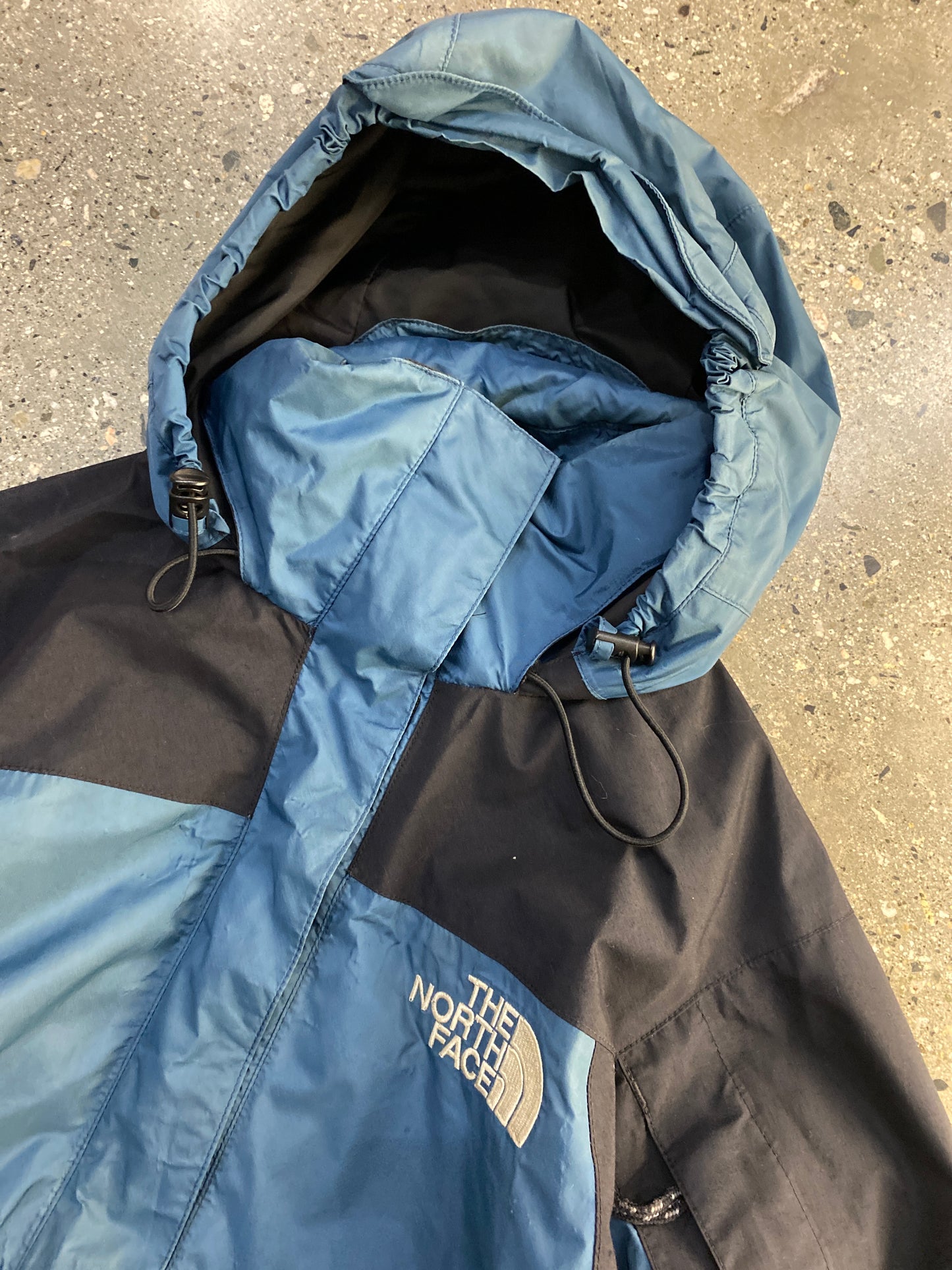 (womens m) FW3 - TNF GORETEX JKT Mid blue