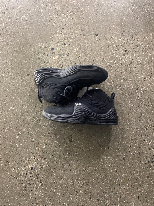 CM43 - US 8.5 Stussy x Nike Air Penny 2