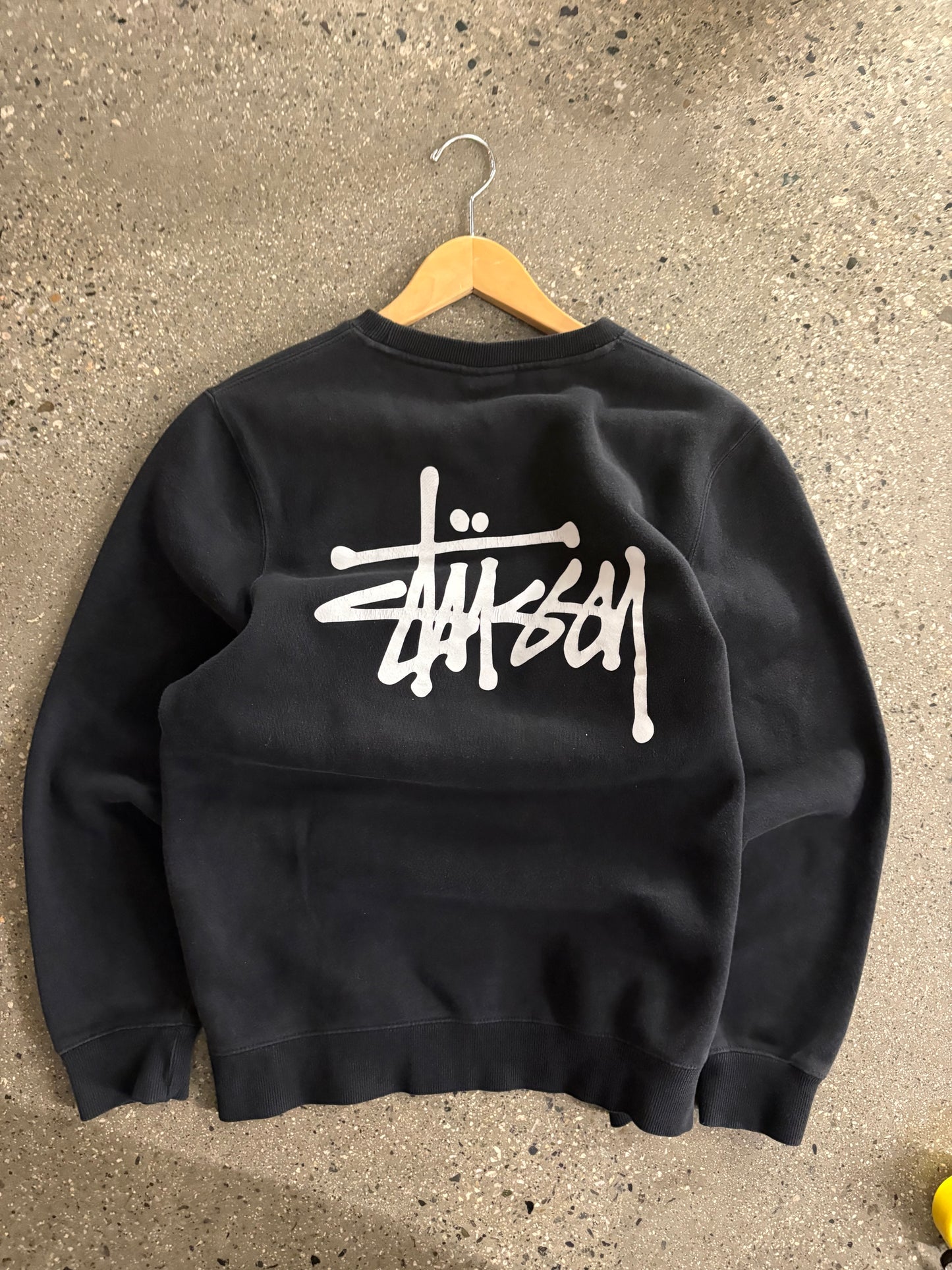 (s) Stussy Black Script Crewneck
