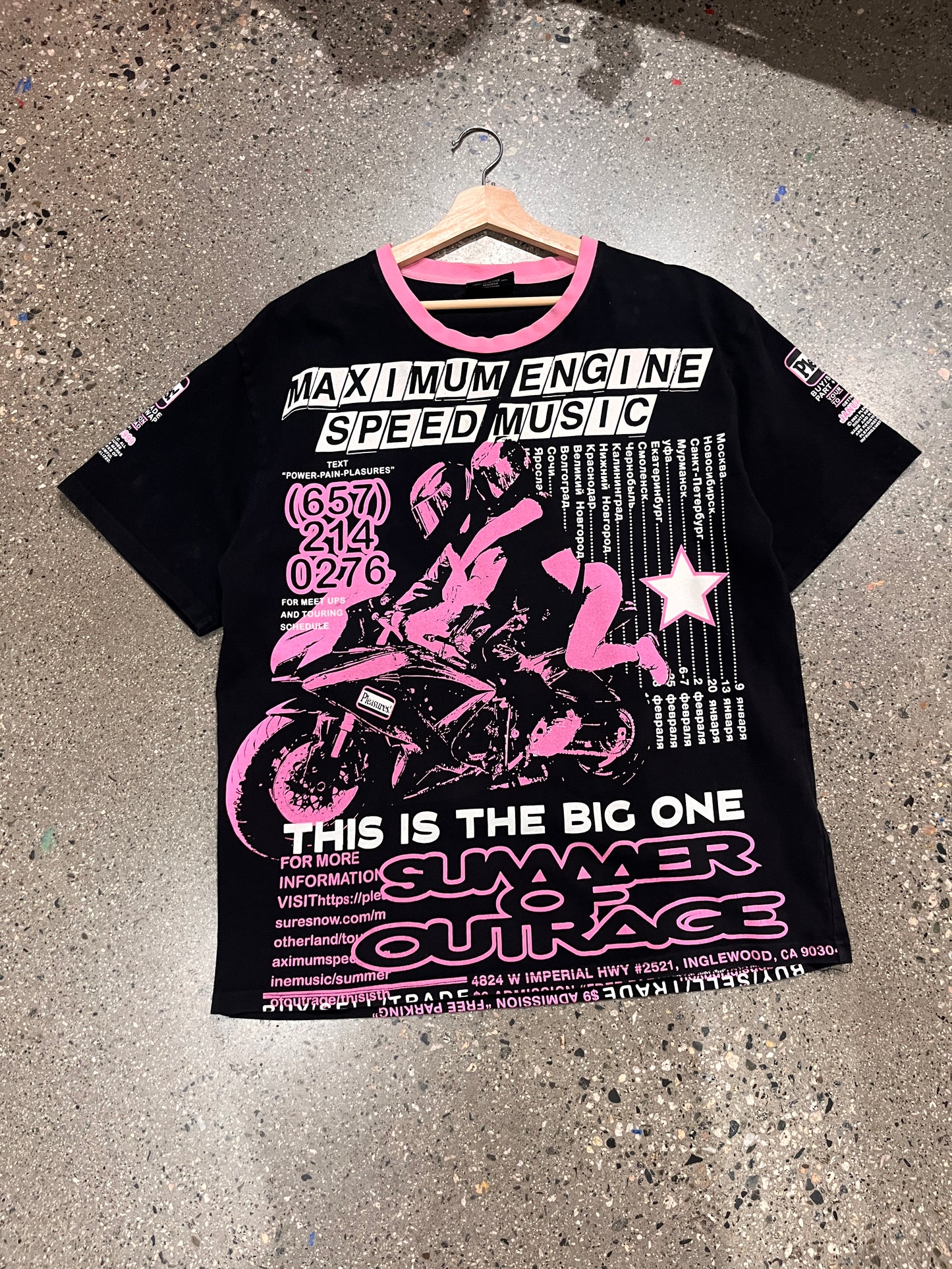 (XL) Pleasures Tee