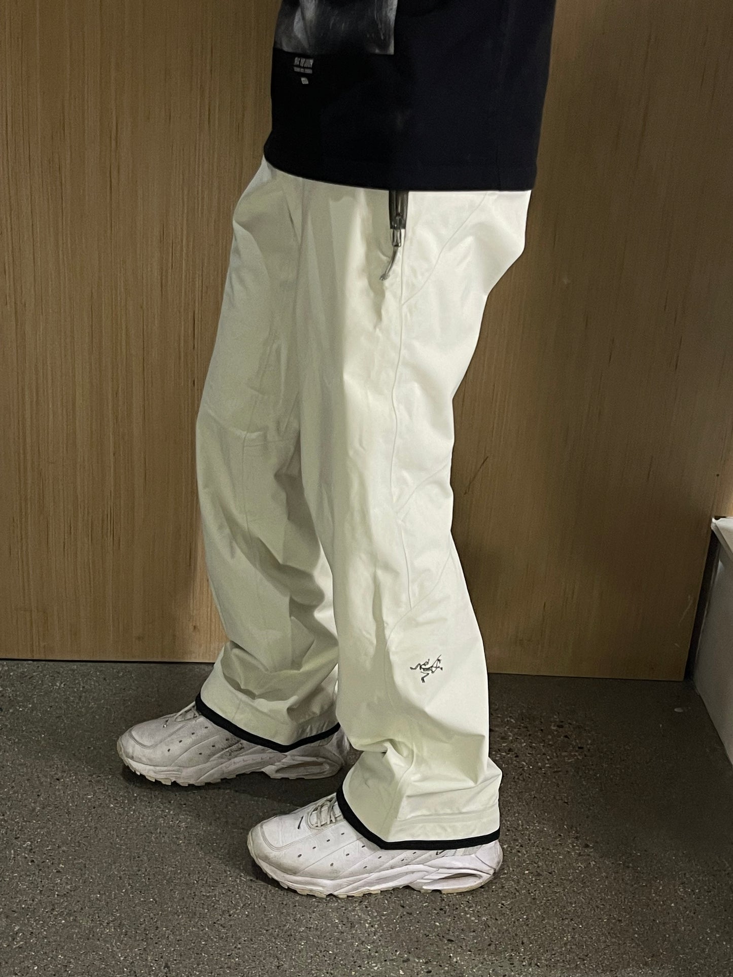 (Womens S / 27”) Arcteryx Snowpants Goretex