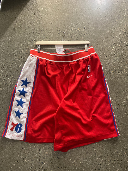 (2X) Nike 76ers Shorts Baggy