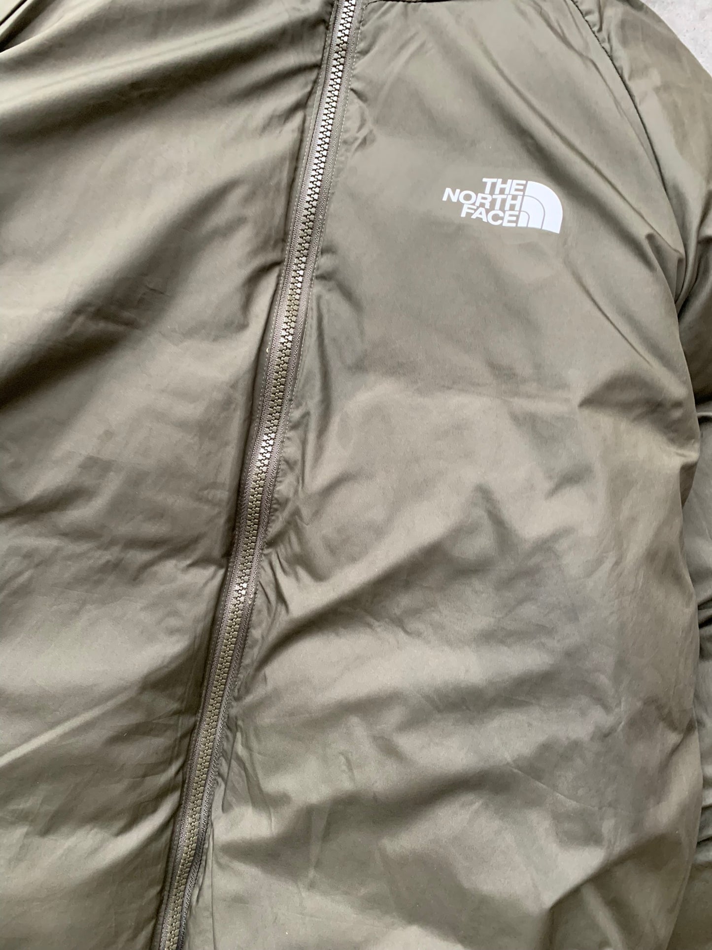 (M) The North Face 550 Reversible Puffer