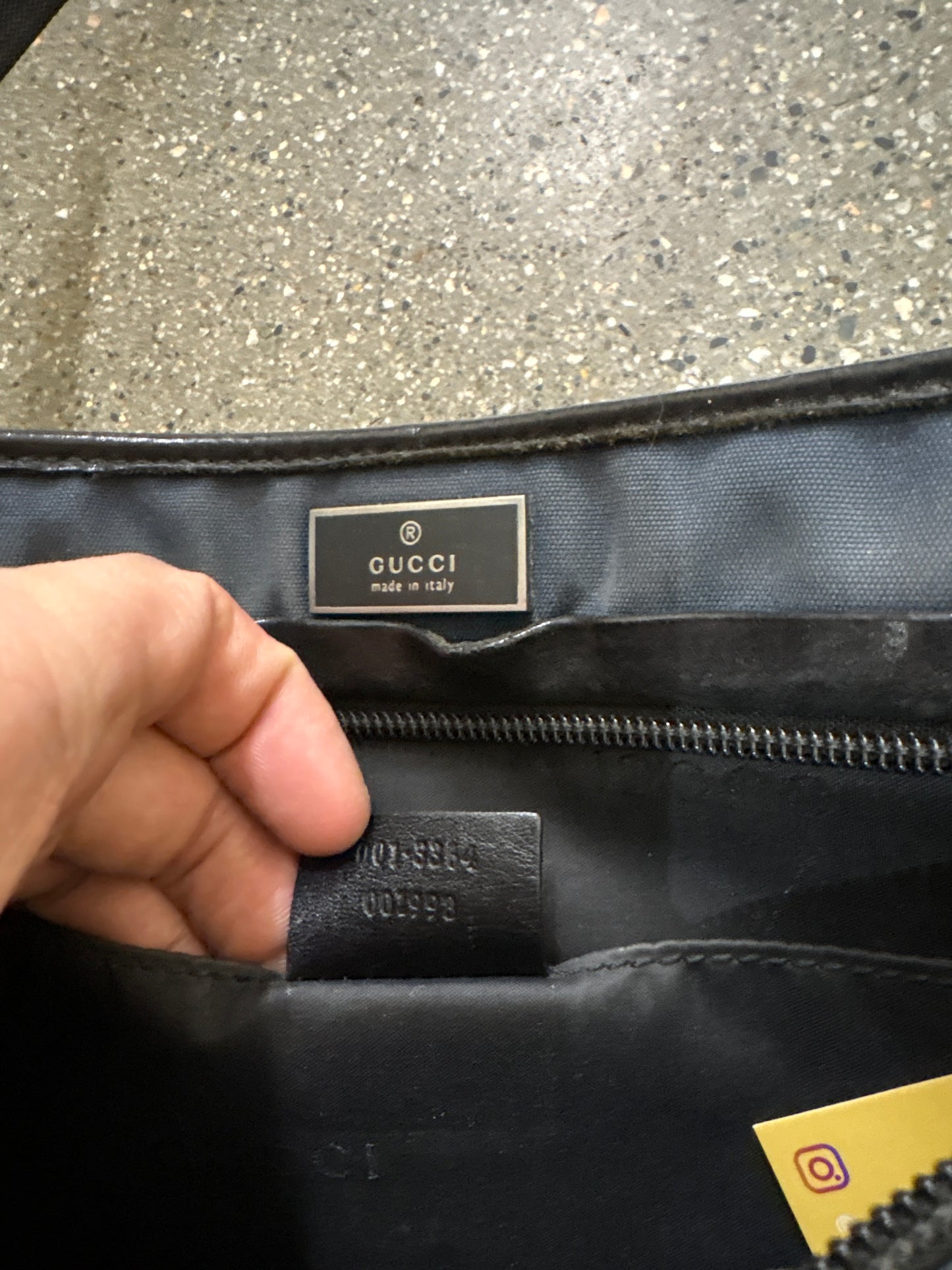 (OS) Authentic Gucci Vintage Messenger Bag
