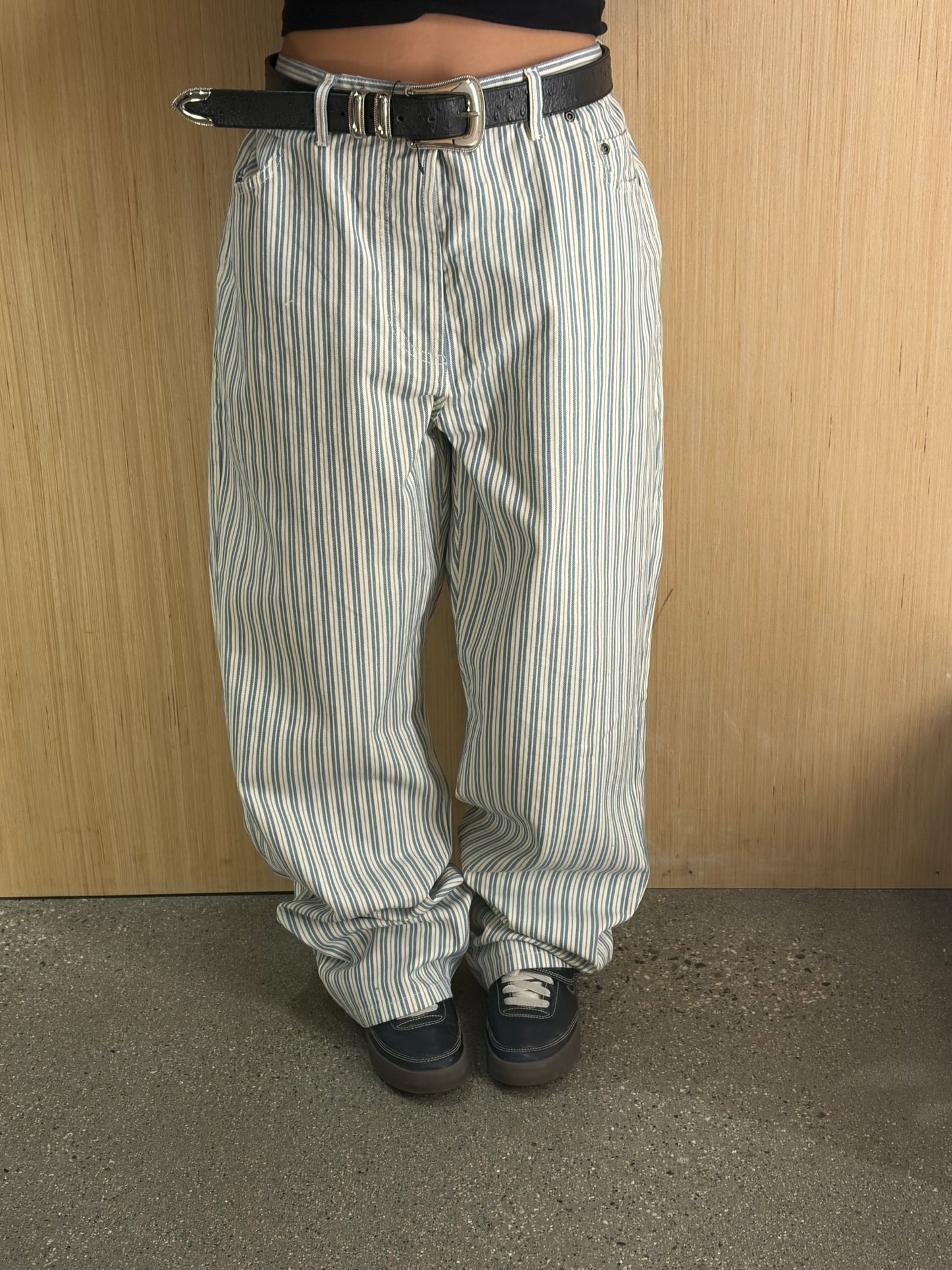(34”) Large BNWT STUSSY BIG OL PINSTRIPE JEANS