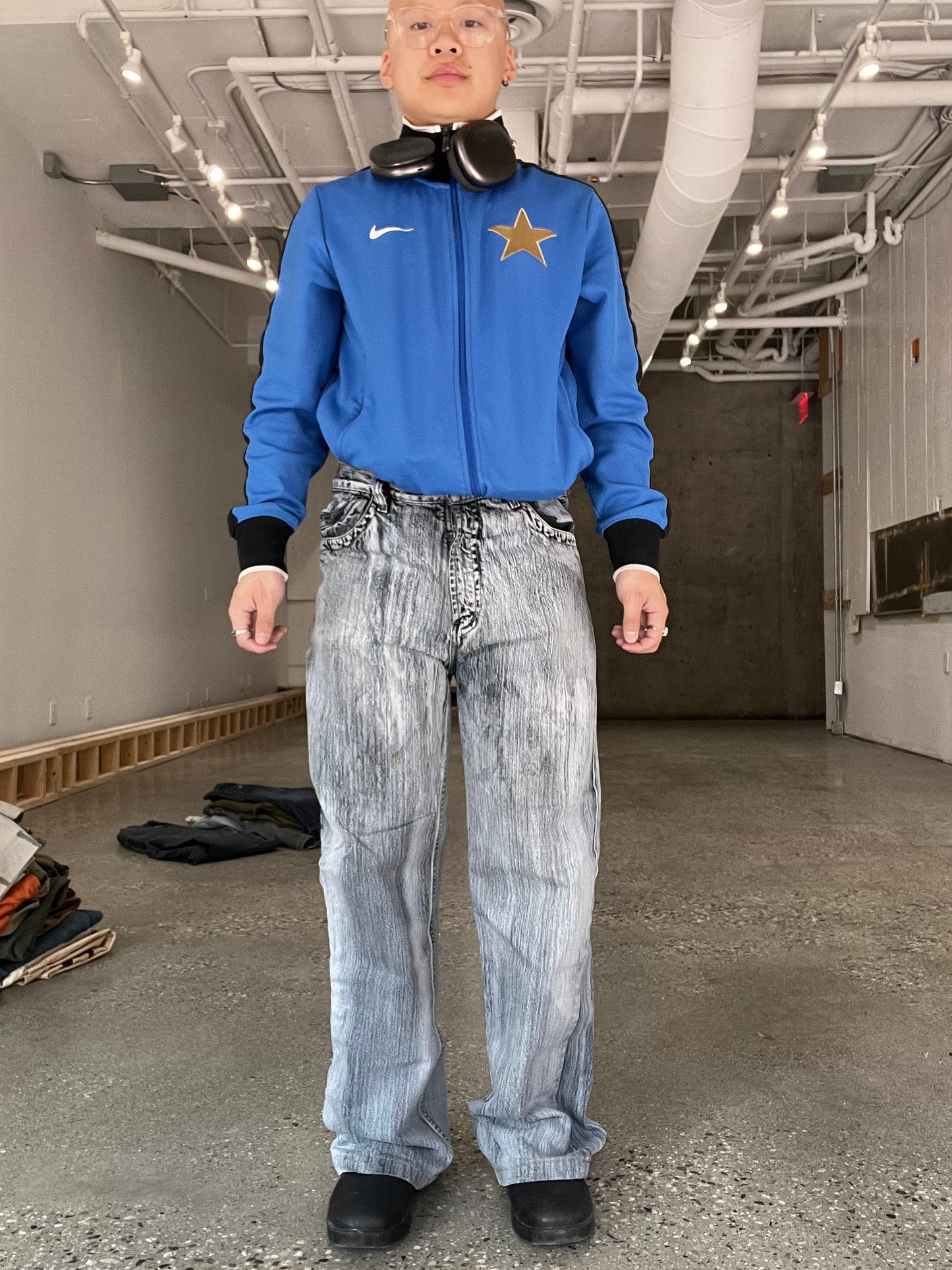 (32”) Garment Dyed Distressed Baggy Figo Jeans