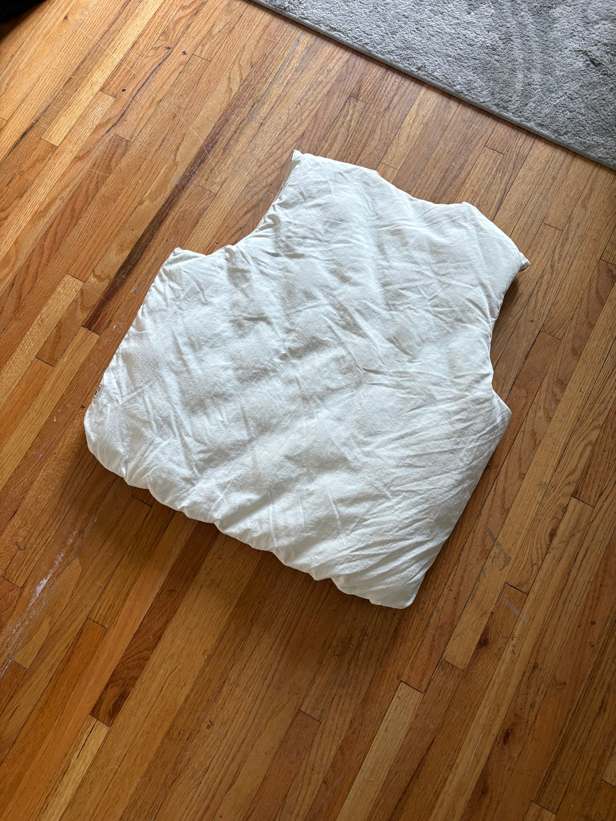 (L) Stussy Cream Quilted Reversible Vest
