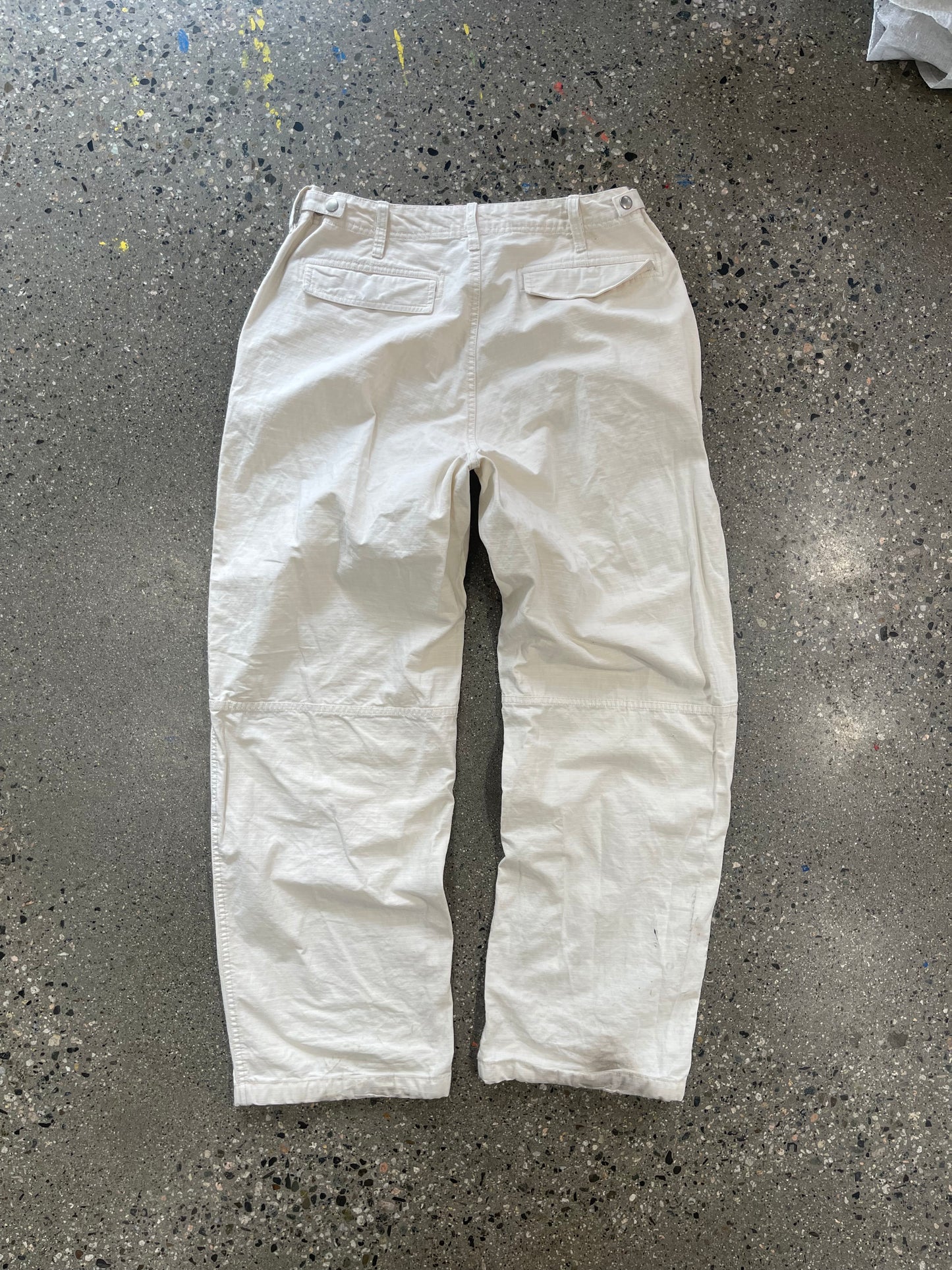 (32”) Stussy White Doubleknee Cargos