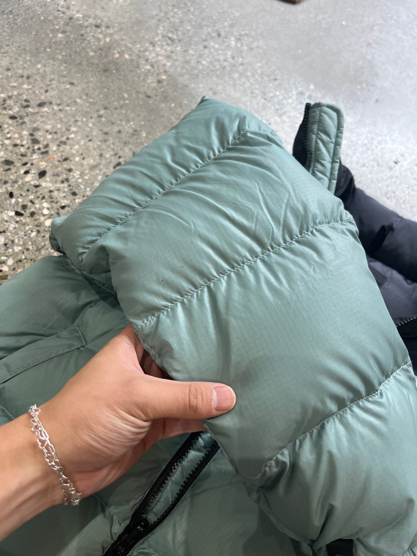 a17 - TNF Nuptse 700 Puffer