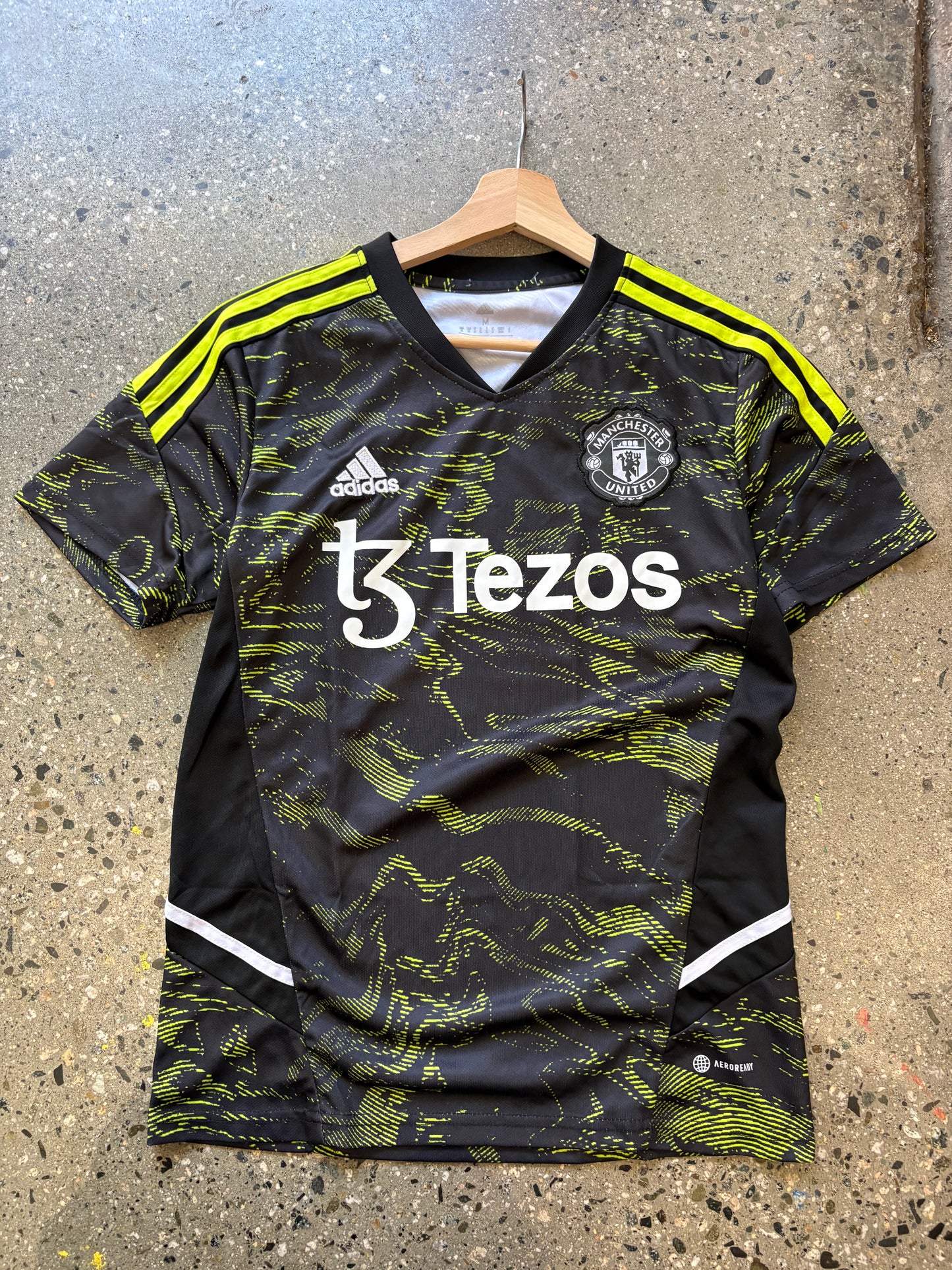 MANCHESTER UNITED Stone Roses Kit Pre Game