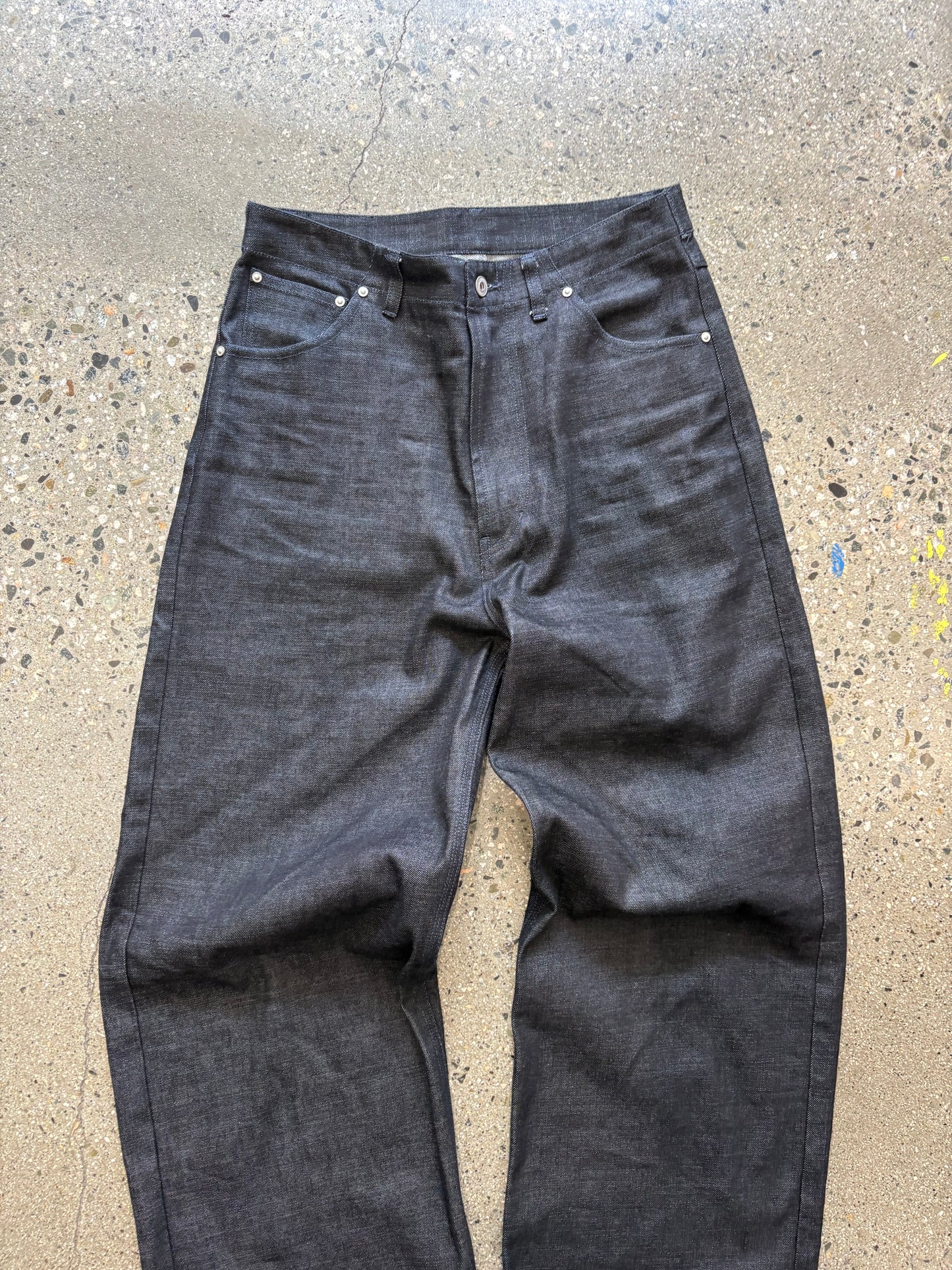 (30W”) Common Divisor Raw Jeans