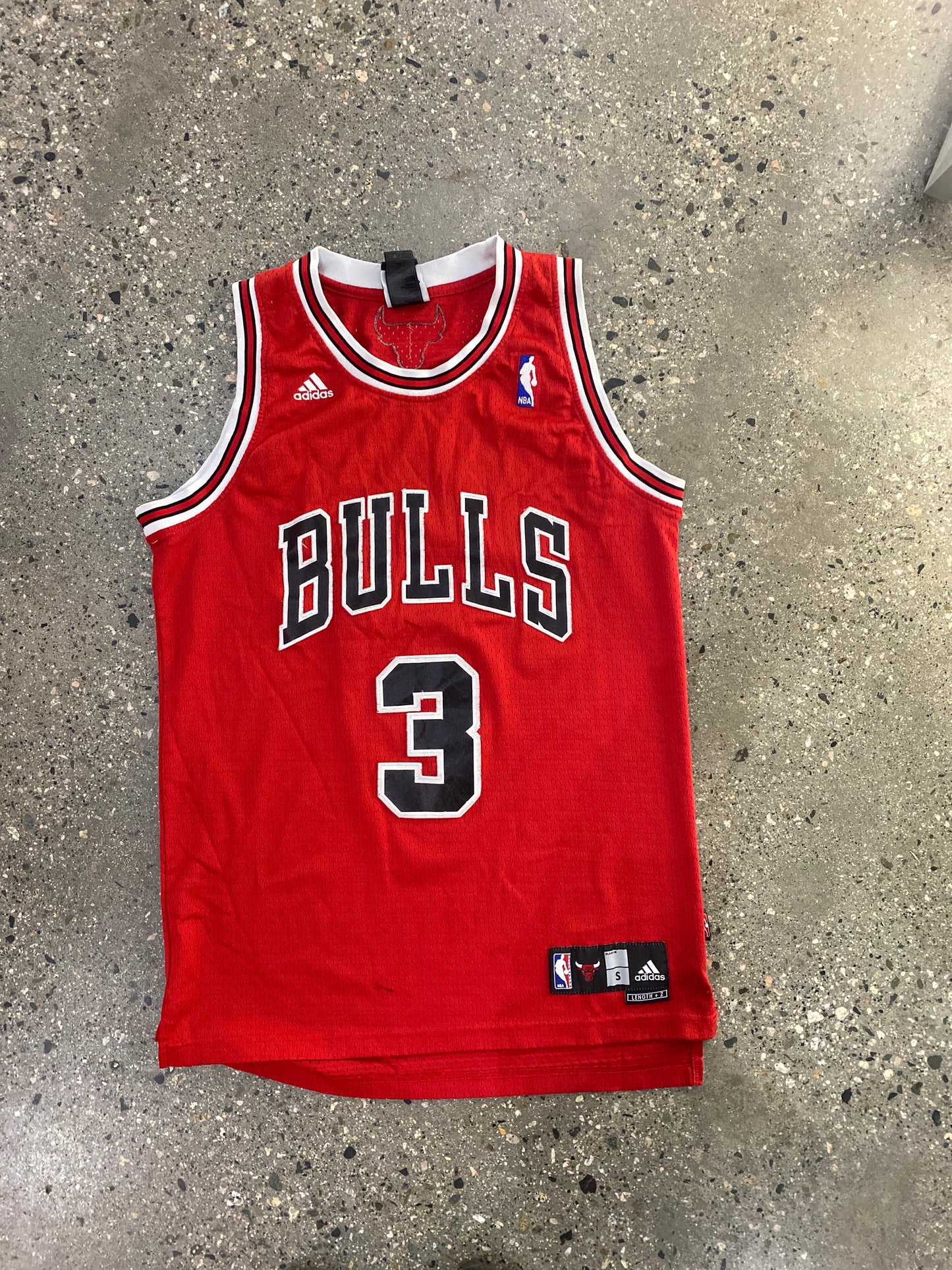 (S/M) Adidas Chicago Bulls Jersey