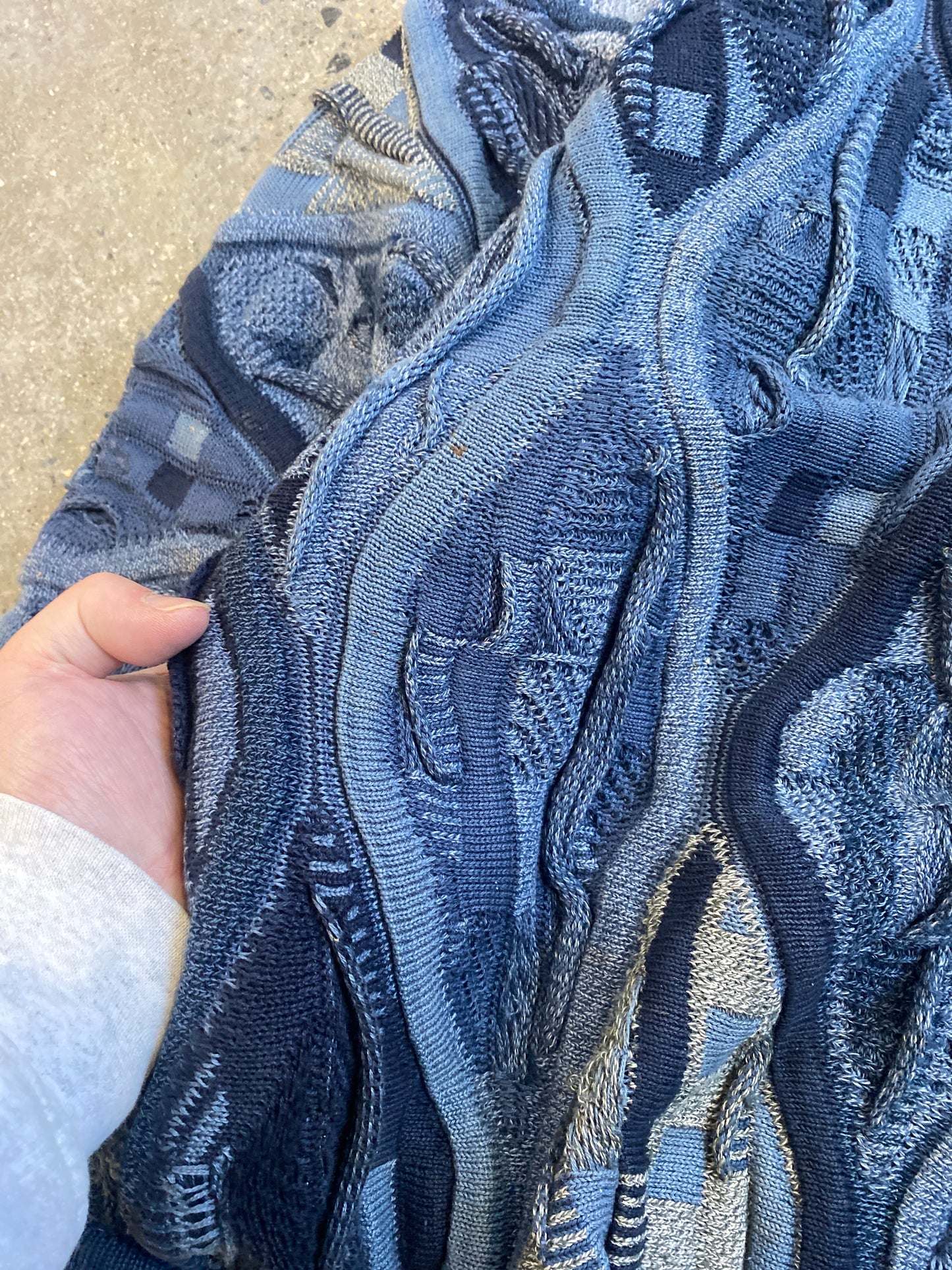 (M) Tundra Thick Deep Blue Coogi Style 3D Knit