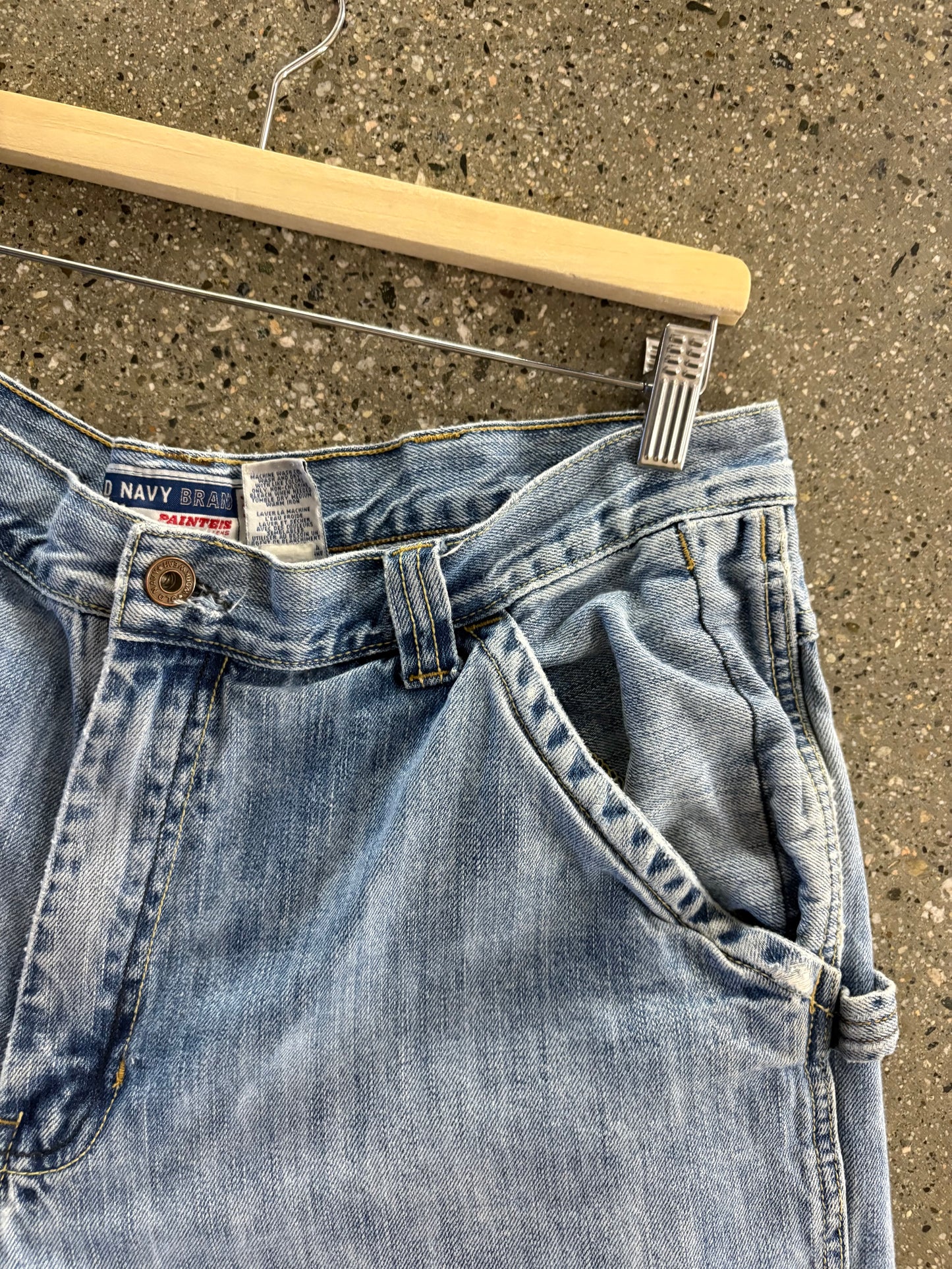 36” Old Navy Painters Lightwash Carp Jorts