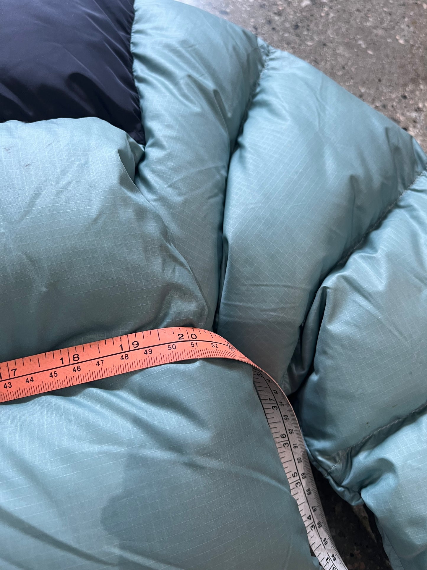 a17 - TNF Nuptse 700 Puffer