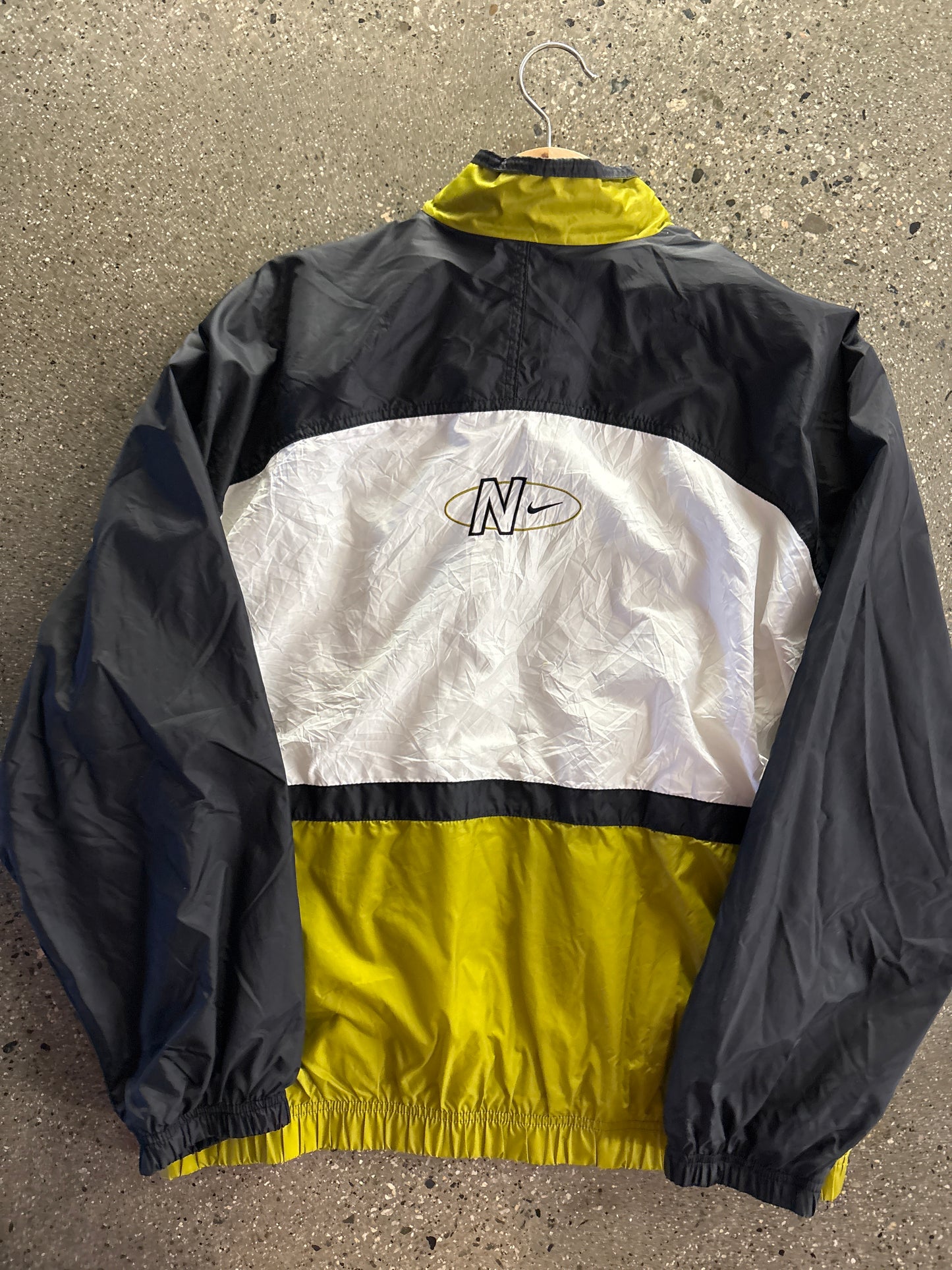 (L) 90s White Black Avocoado Green Nike Windbreaker