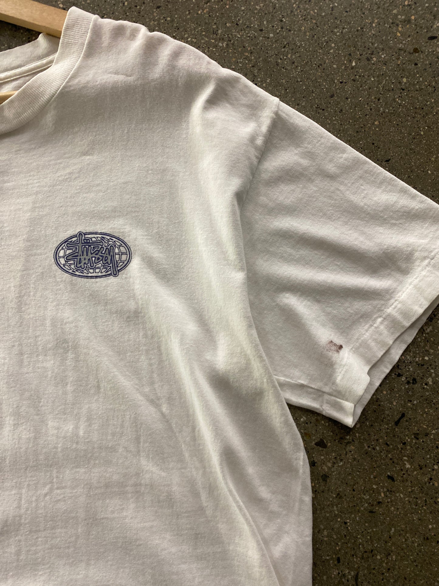 (L) (theerzy.co) 2002 Stussy NYTLA tee ( as is )