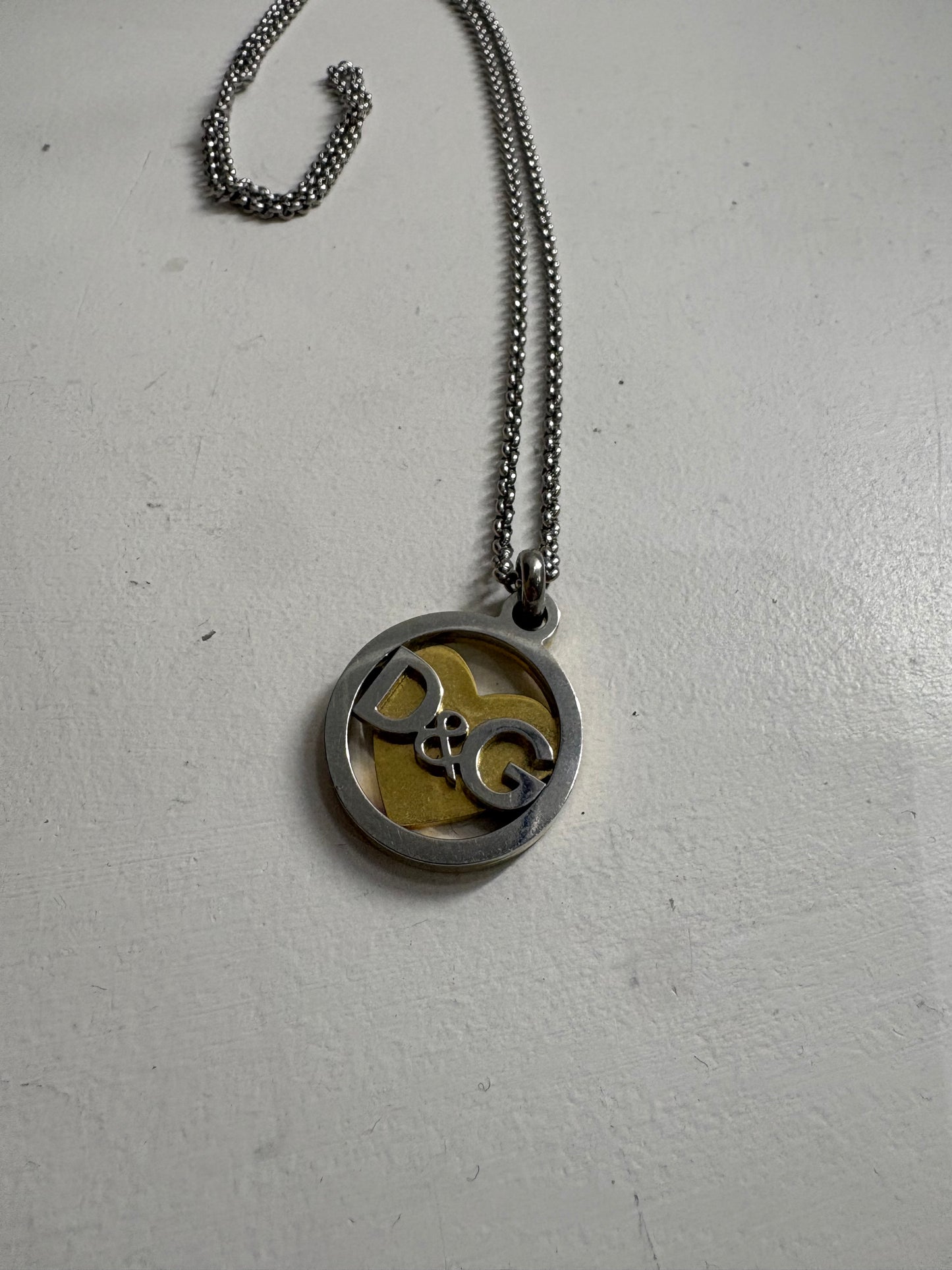 (13.5”) D&G Silver Steel Heart <3 PENDANT + chainlink