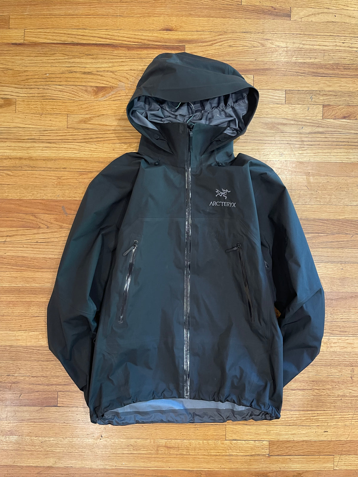 (Men’s S) Black Arc’teryx Beta AR