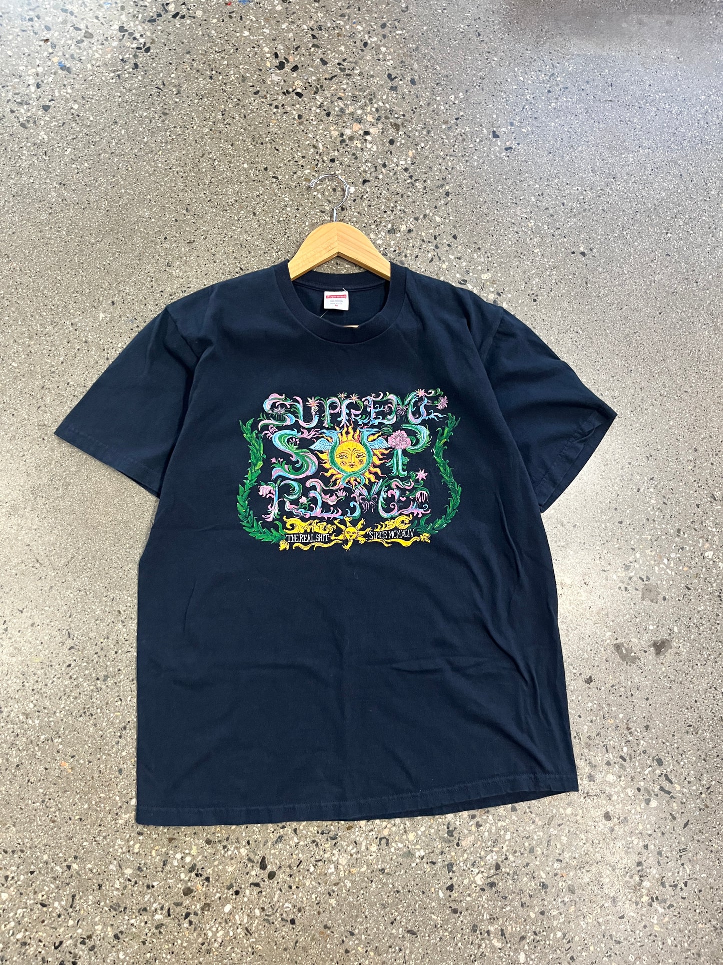 (M) Supreme Crest Tee