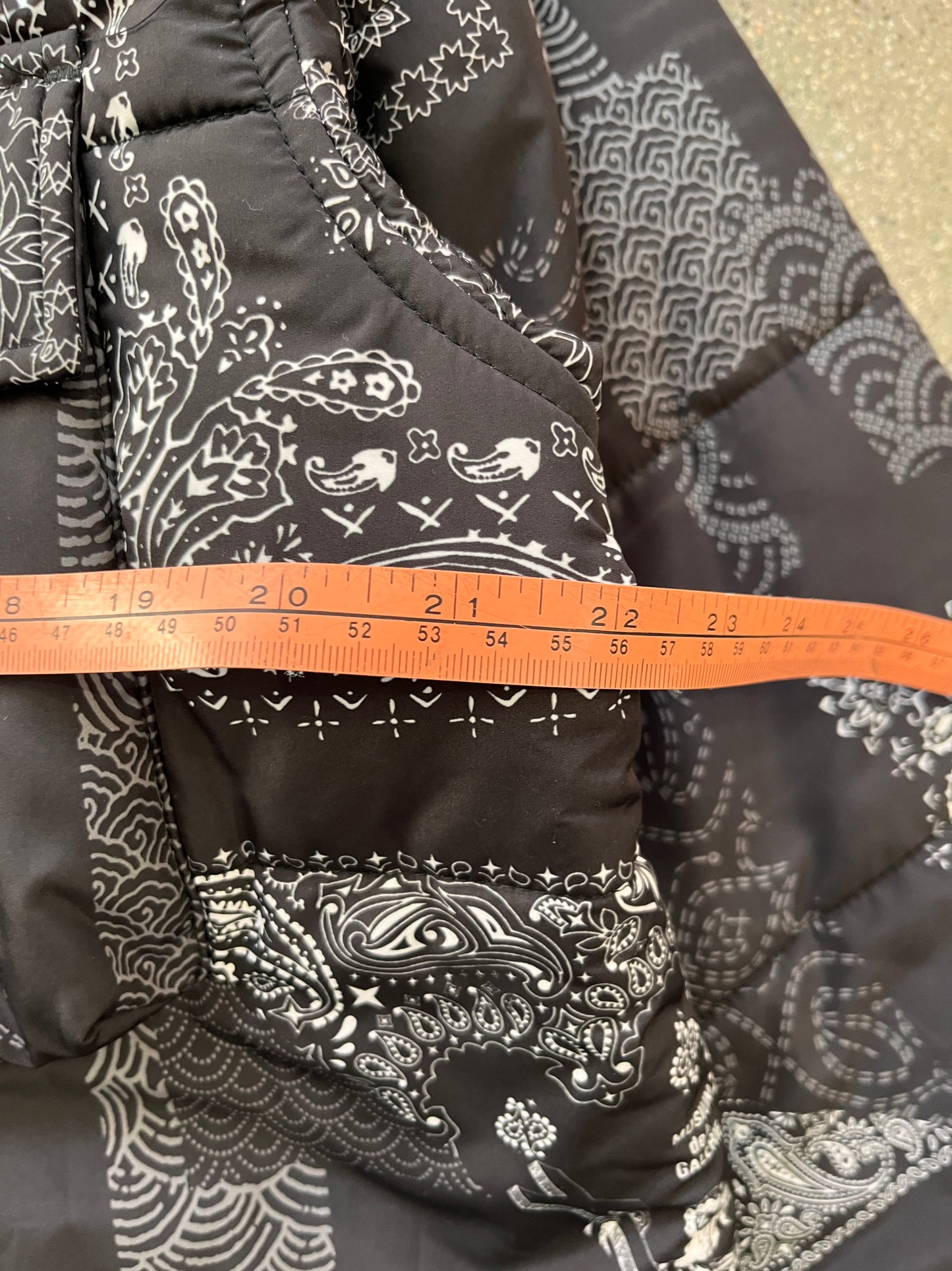 (L/XL) Musium Div. Puffer All Over Print
