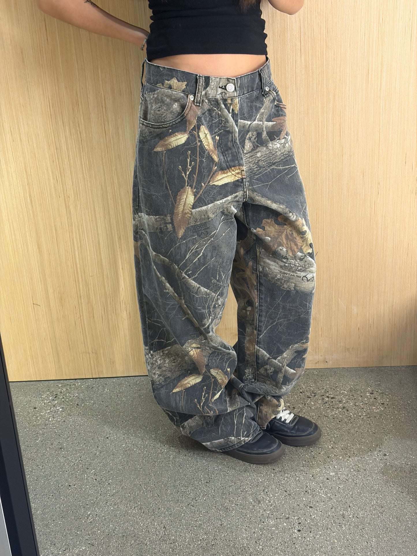 (32”) Medium Baggy Stussy Real Tree Big Ol Jeans