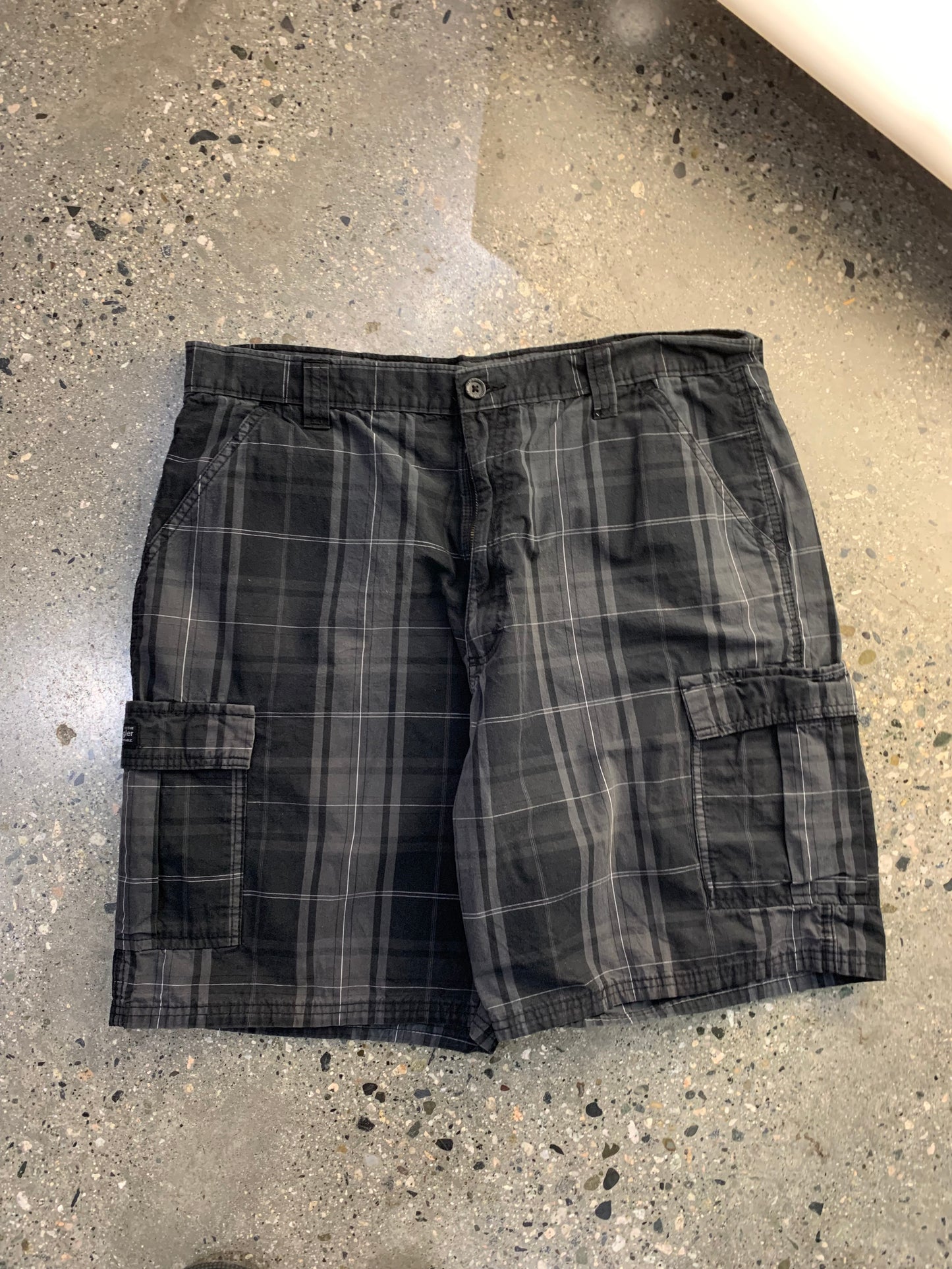 38W Baggy Plaid Shorts