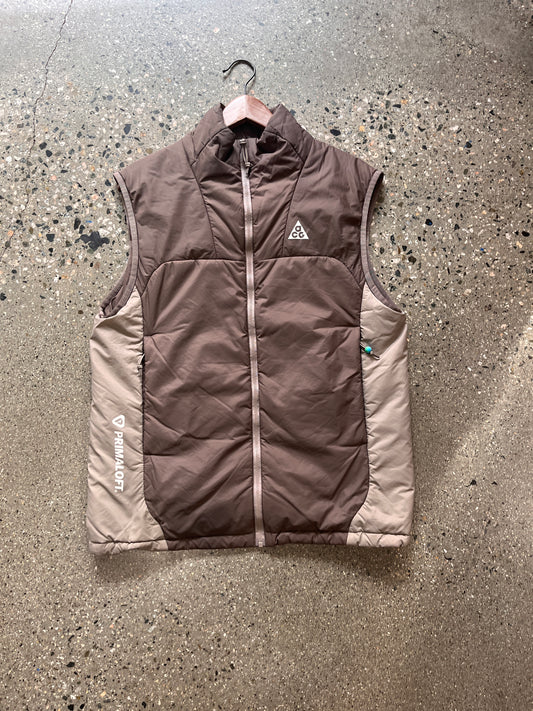 (S) Nike ACG VEST
