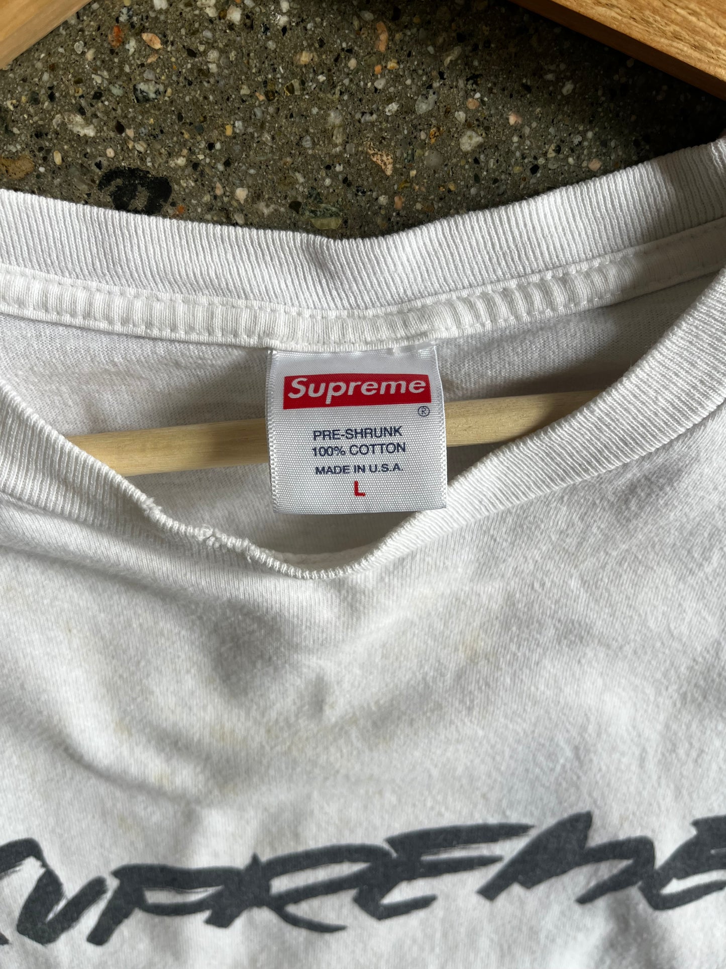 Supreme Futura Tee ( as is )