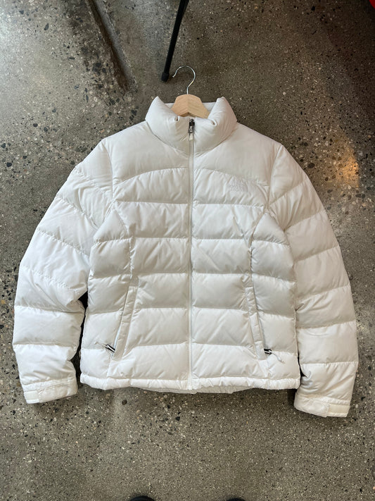 B116 - TNF 700 White Puffer
