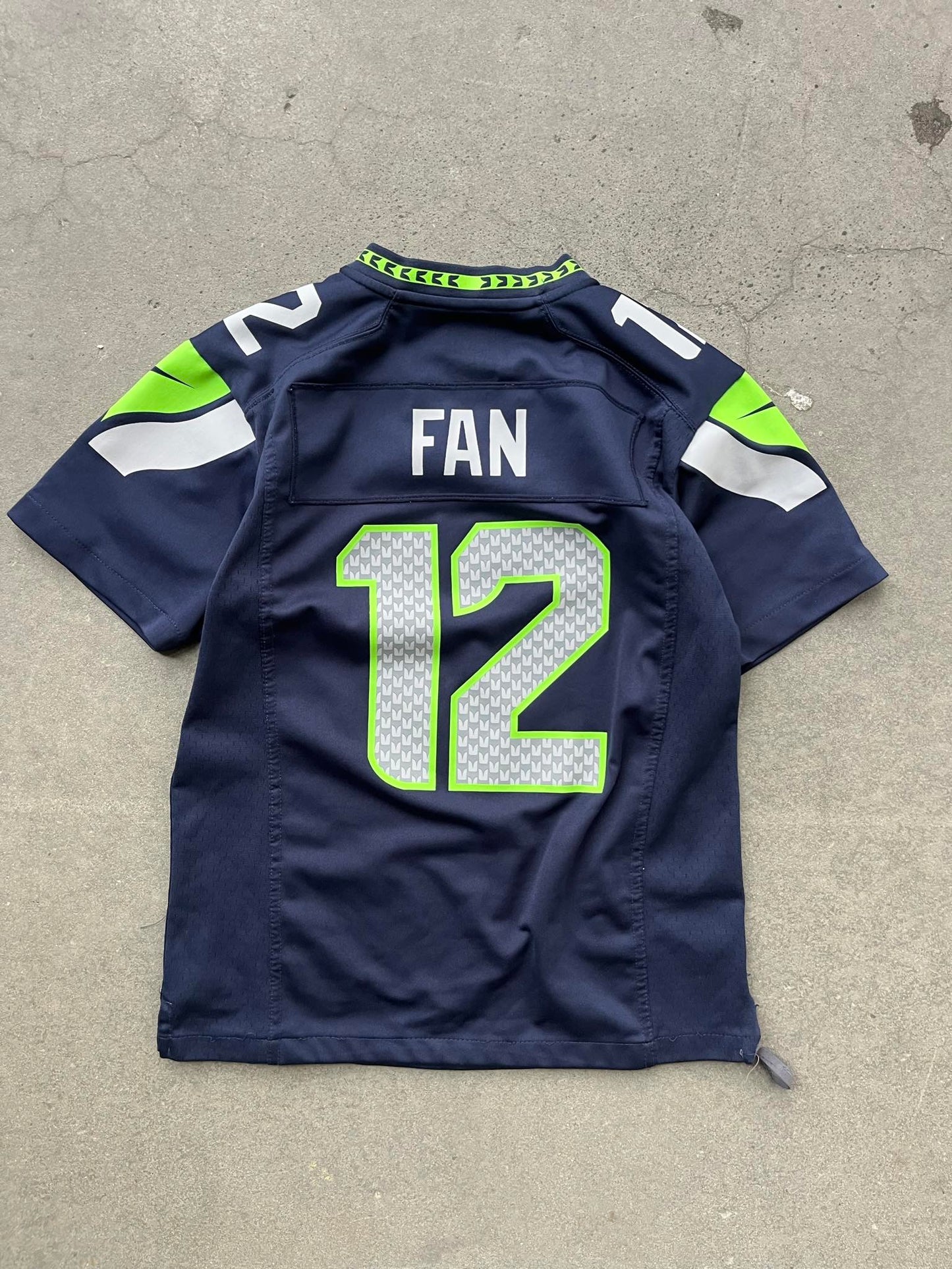 (XS) Seattle Seahawks 12th Man Fan Jersey