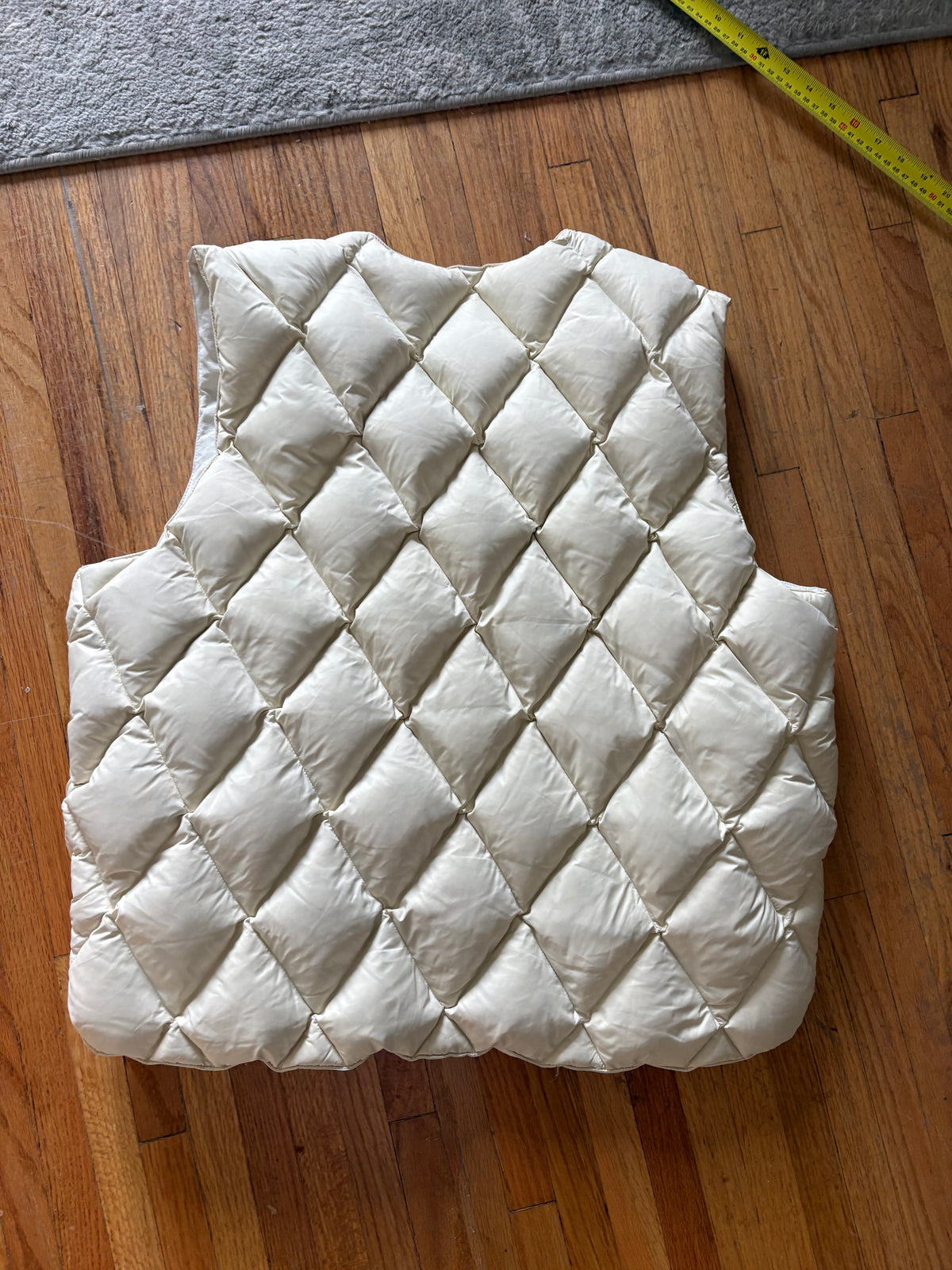 (L) Stussy Cream Quilted Reversible Vest