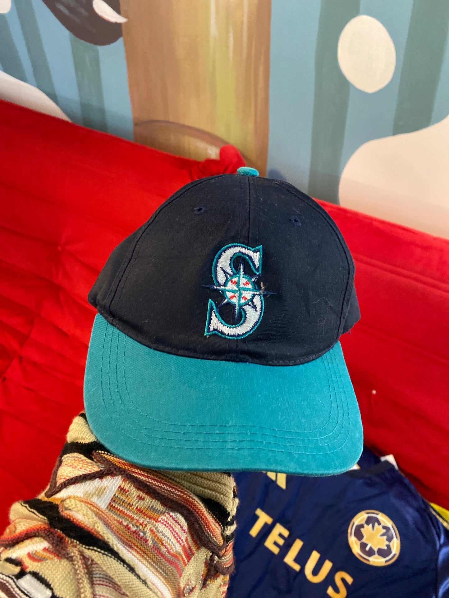 (OS) sports specialties Seattle cap