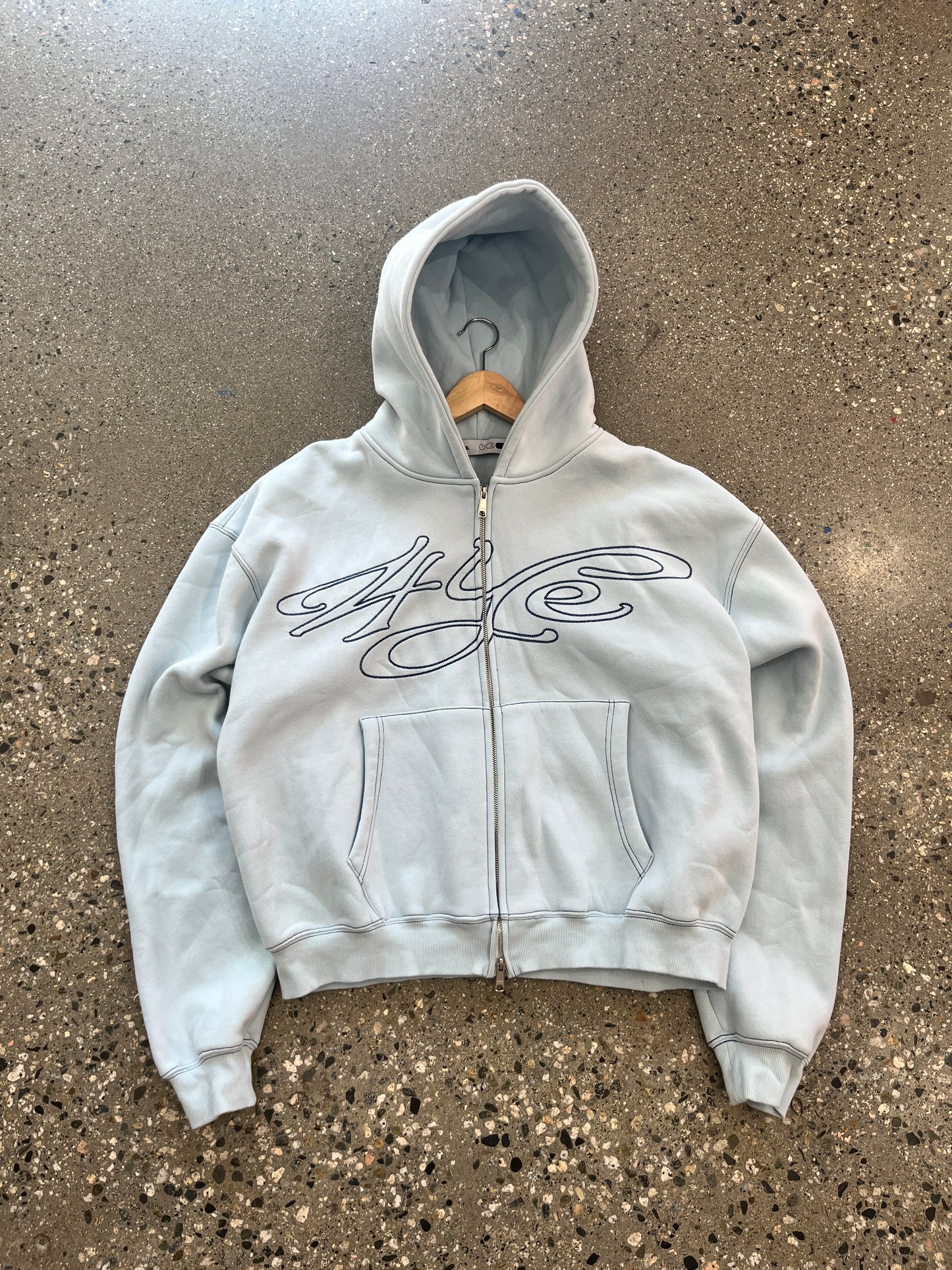 (L/XL) 4YE baby blue Zip Hoodie